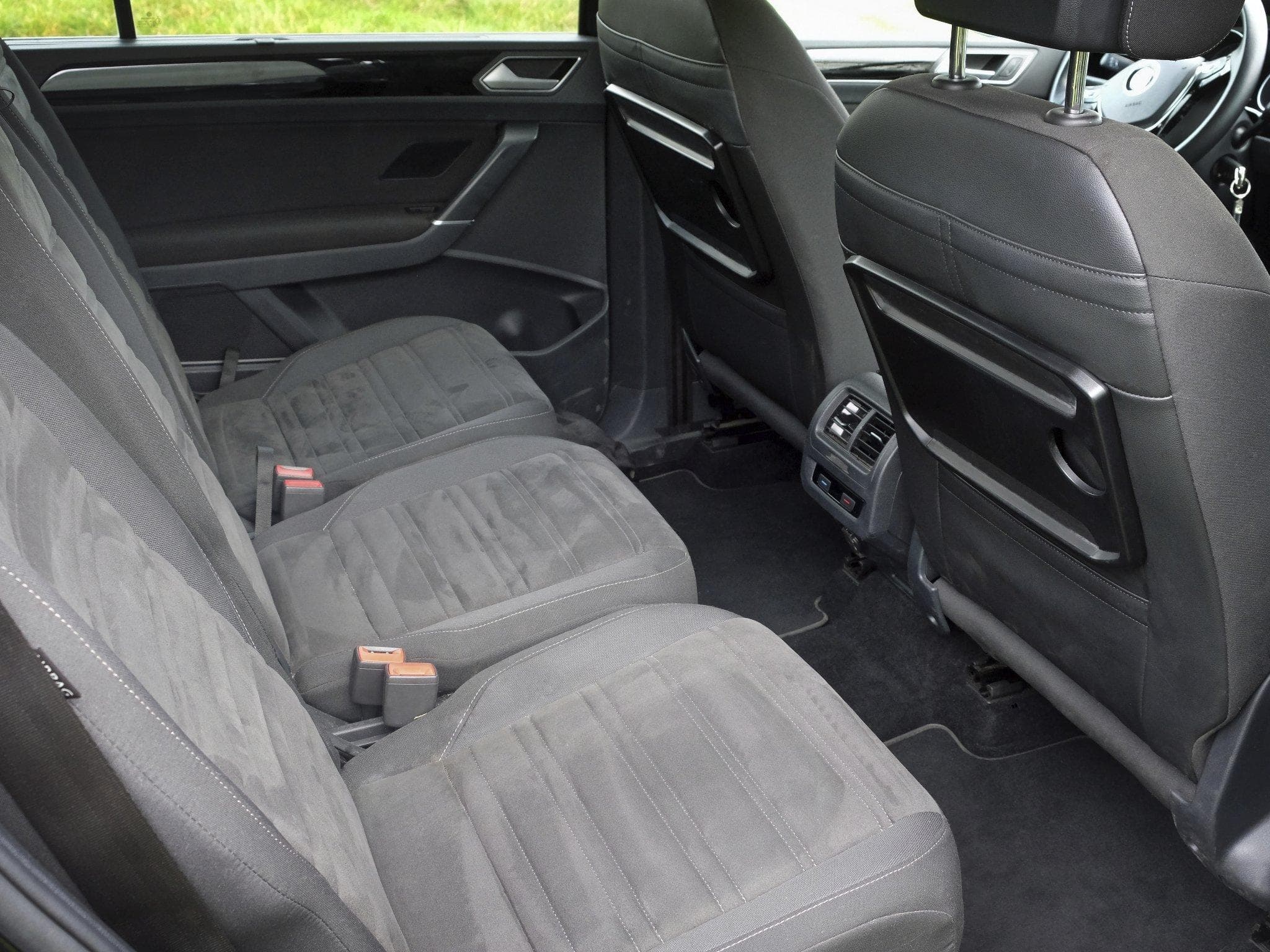 VW Touran (2016) - Foto 4