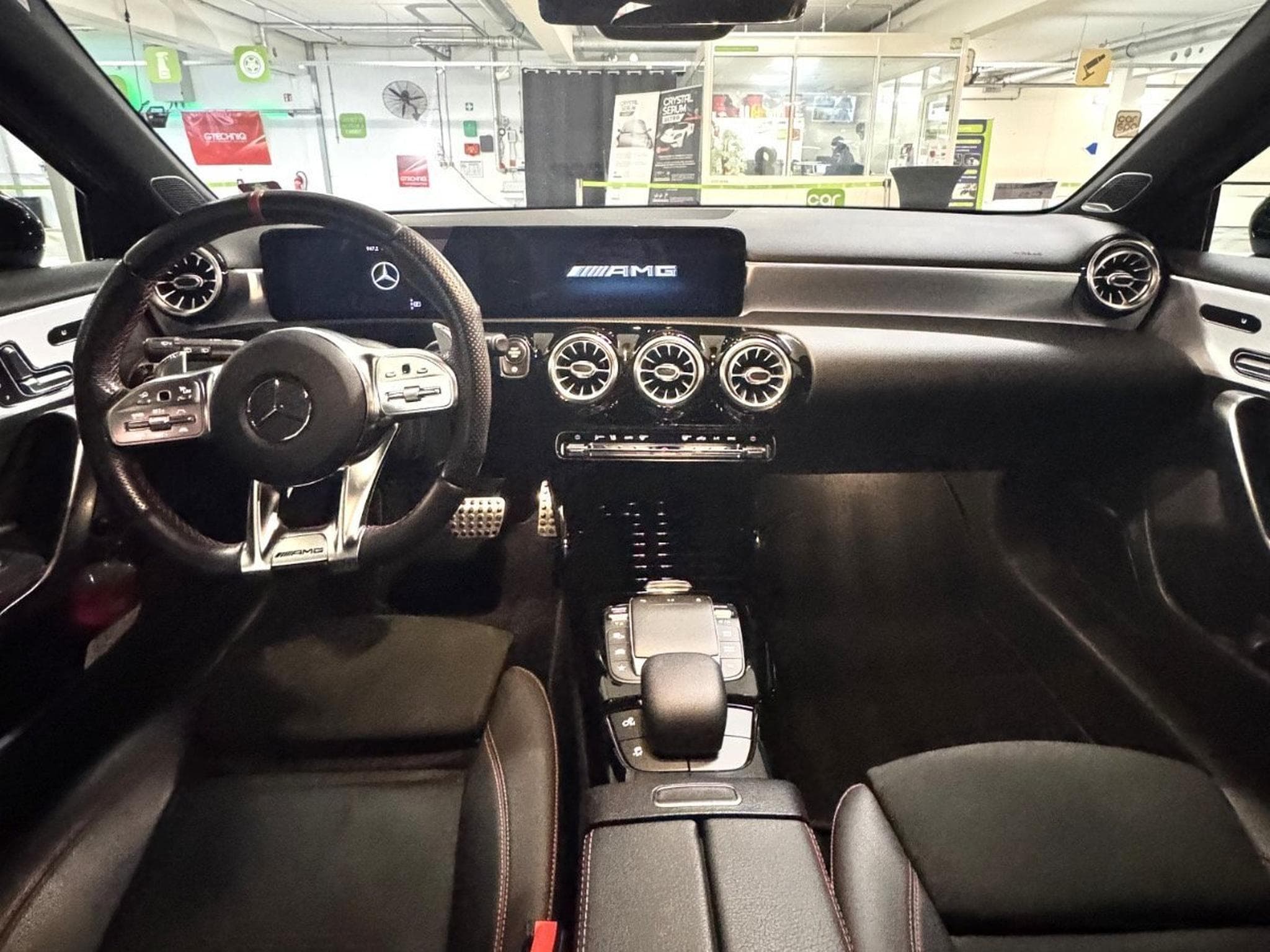 Mercedes A 35 AMG AMG 4MATIC Multi+Pano+Burm+Night (2020) - Foto 4