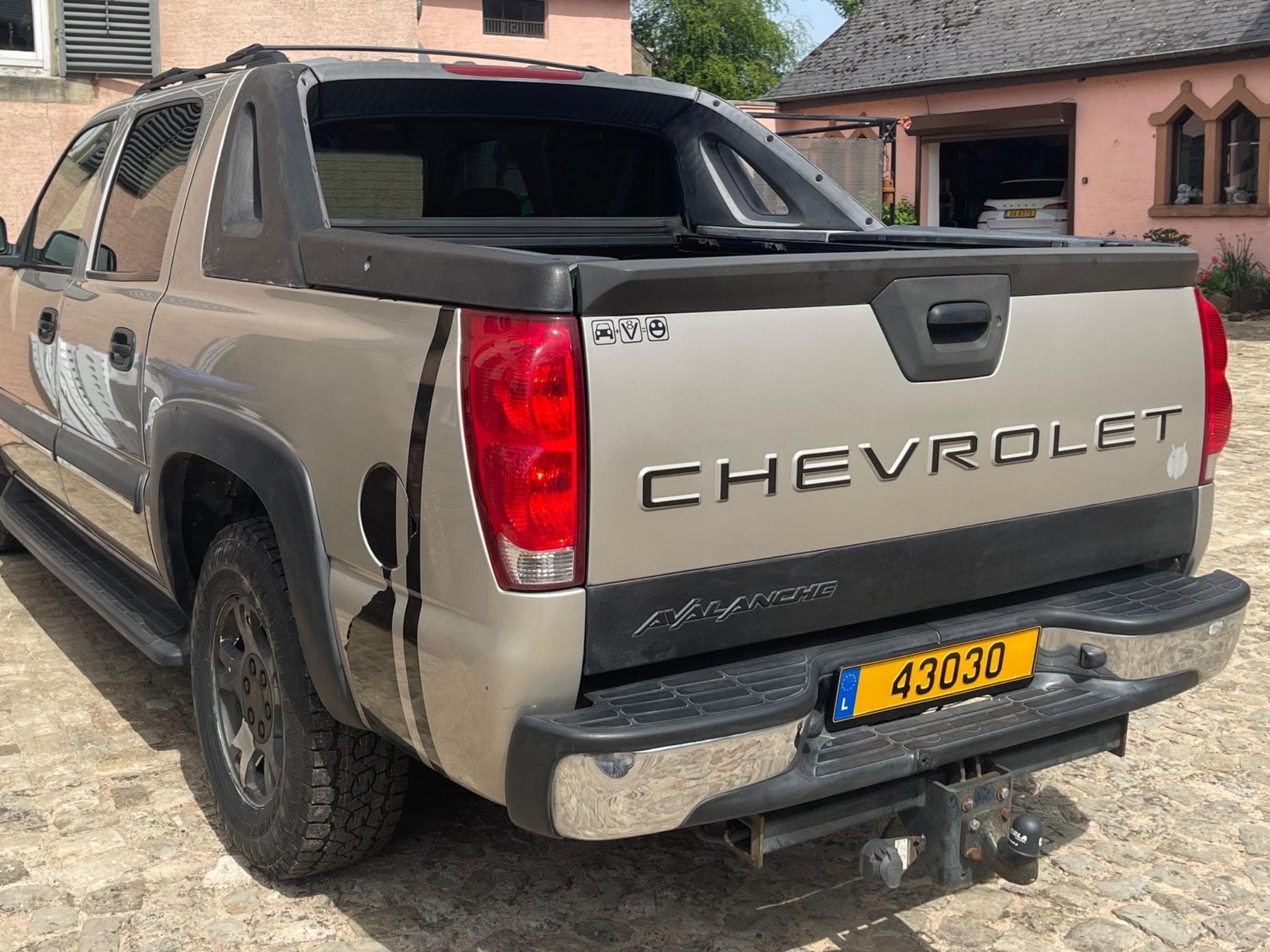 Chevrolet Avalanche Pick Up (2004) - Photo 2