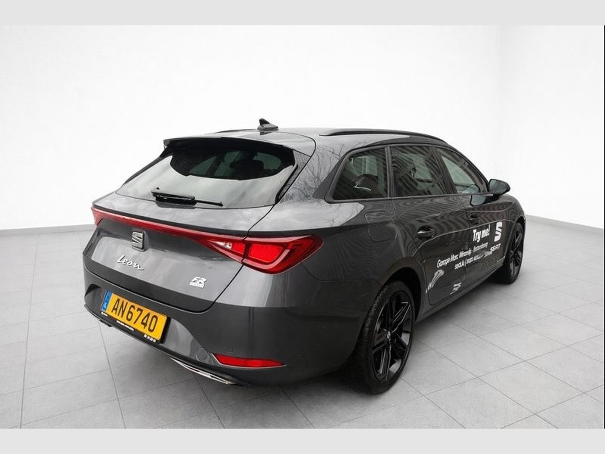 Seat Leon FR 1.5 e-Hybrid 204cv (2025) - Photo 2
