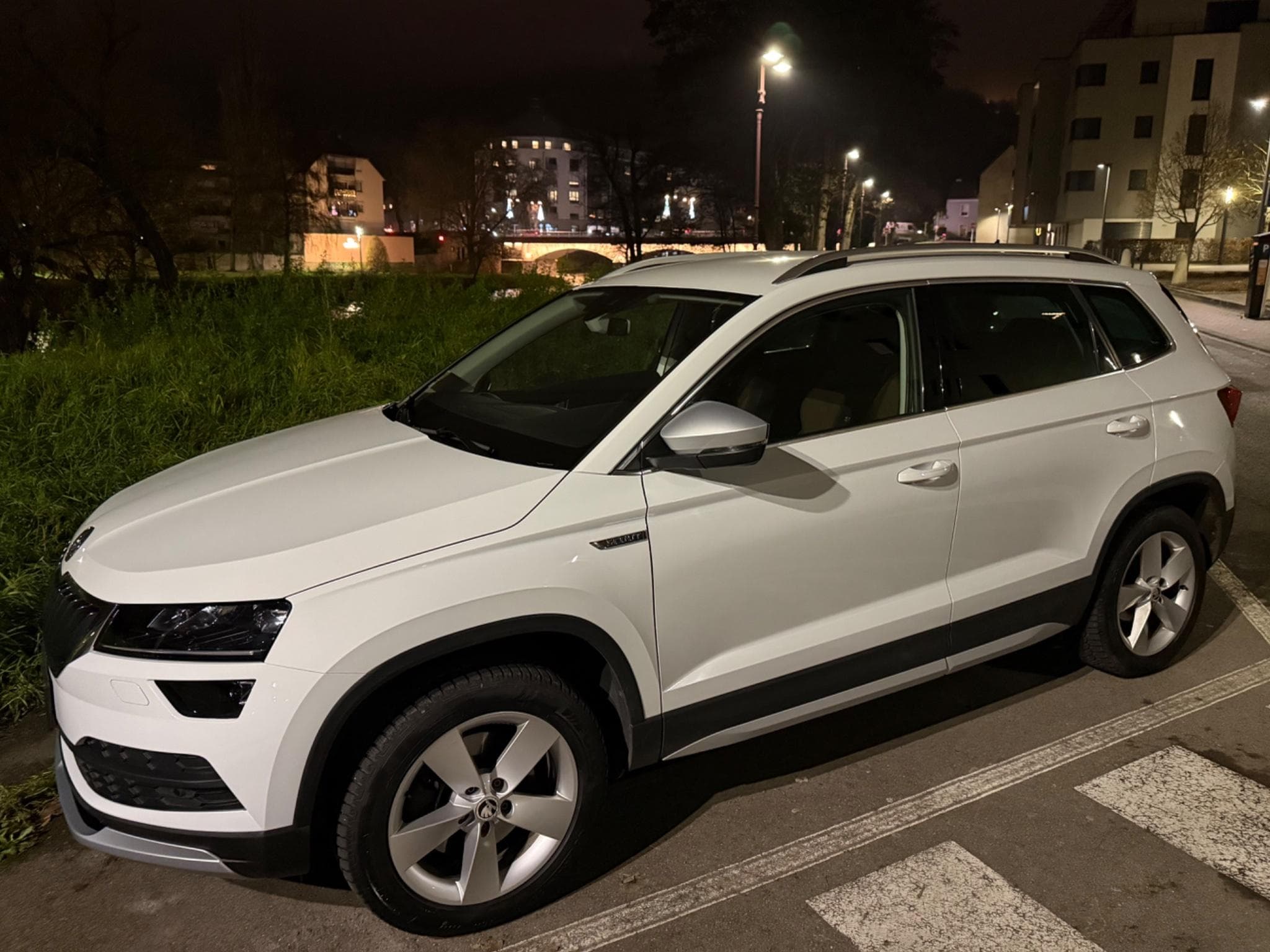 Skoda Karoq Scout 2.0 190PS 4x4 DSG (2019) - Foto 2