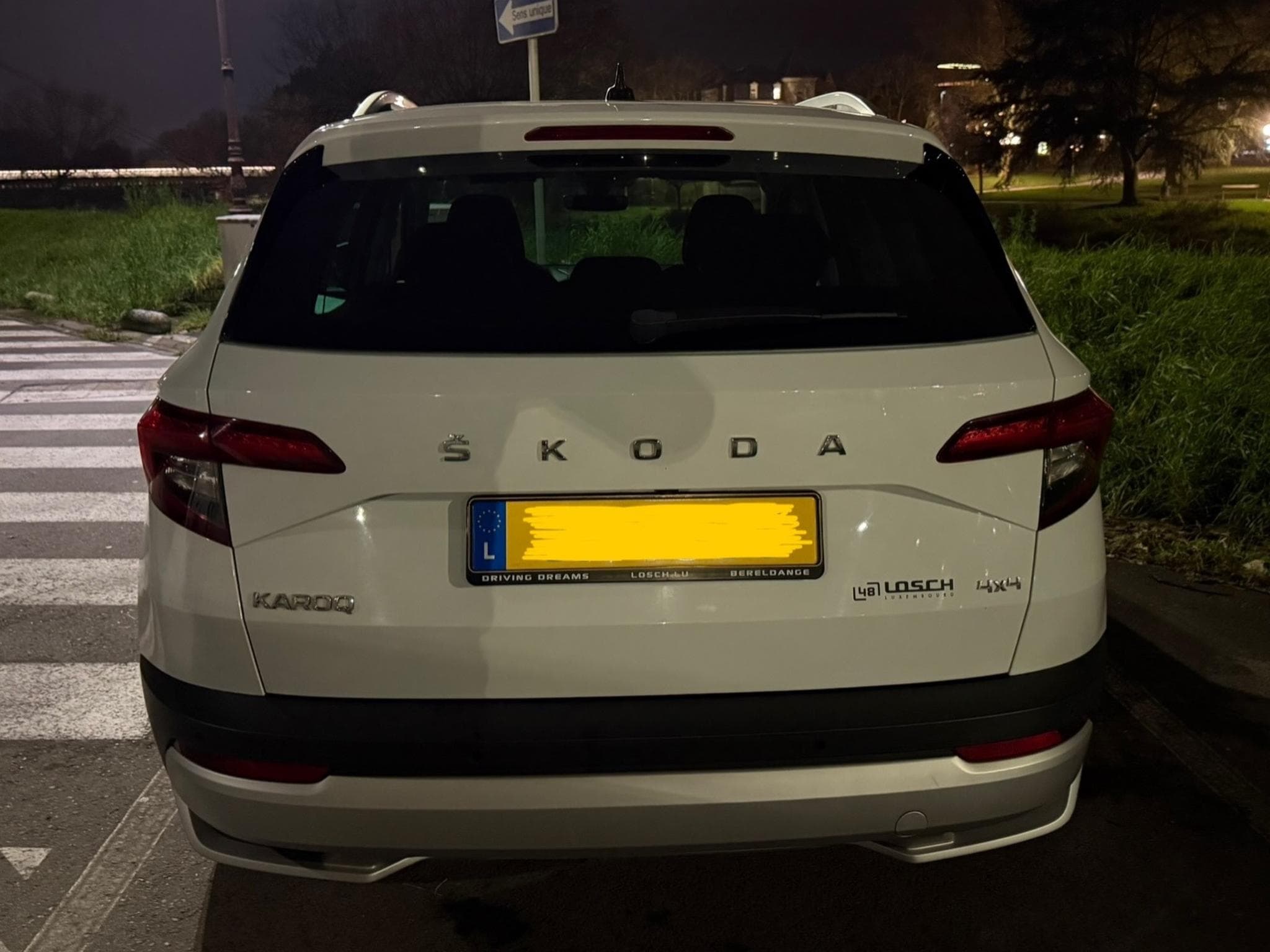 Skoda Karoq Scout 2.0 190PS 4x4 DSG (2019) - Foto 3