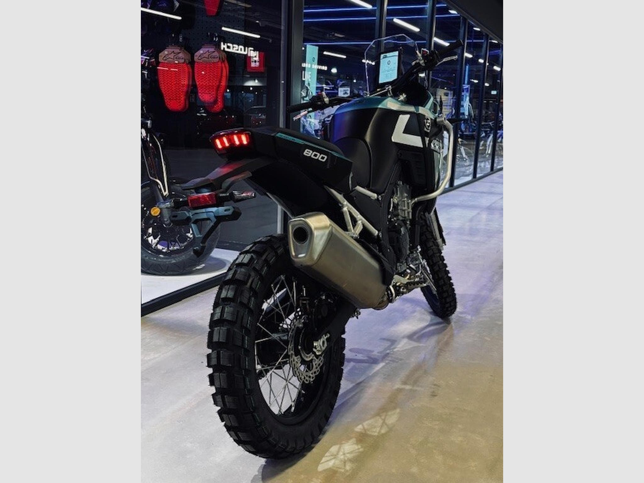 KOVE 800X RALLY RALLY (2026) - Photo 6