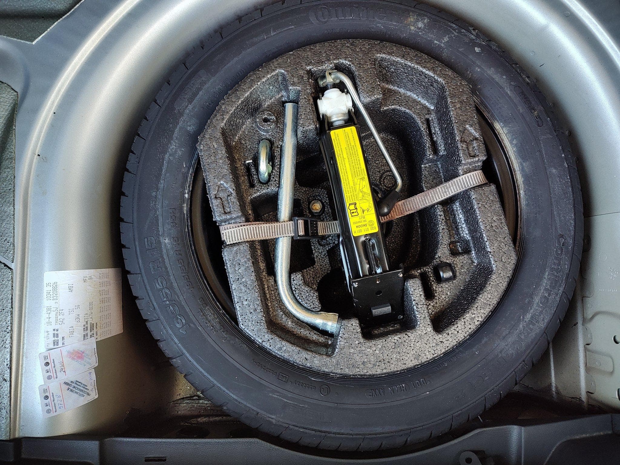 Skoda Fabia Ambiente 1.2 TSI (2011) - Foto 14