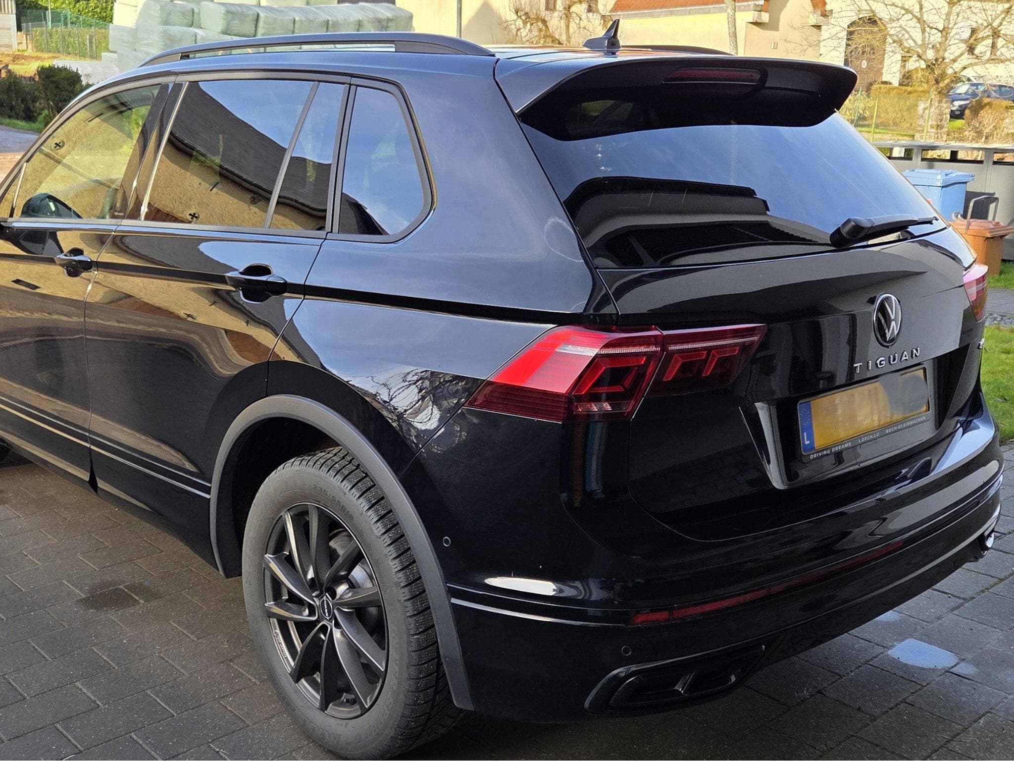 VW Tiguan R-Line 2.0 TDI 147kW 4Motion DSG7 (2021) - Foto 3