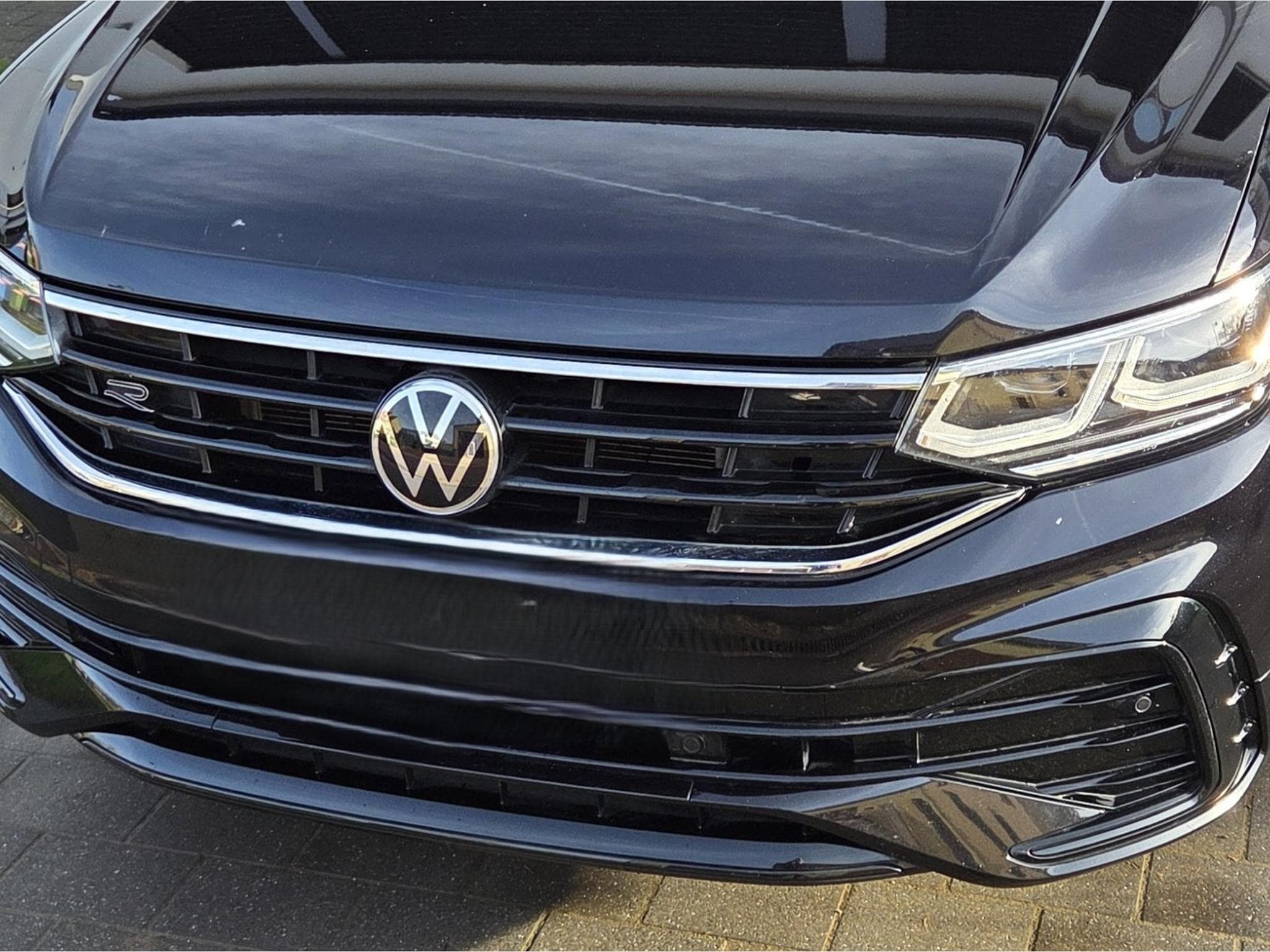 VW Tiguan R-Line 2.0 TDI 147kW 4Motion DSG7 (2021) - Foto 5