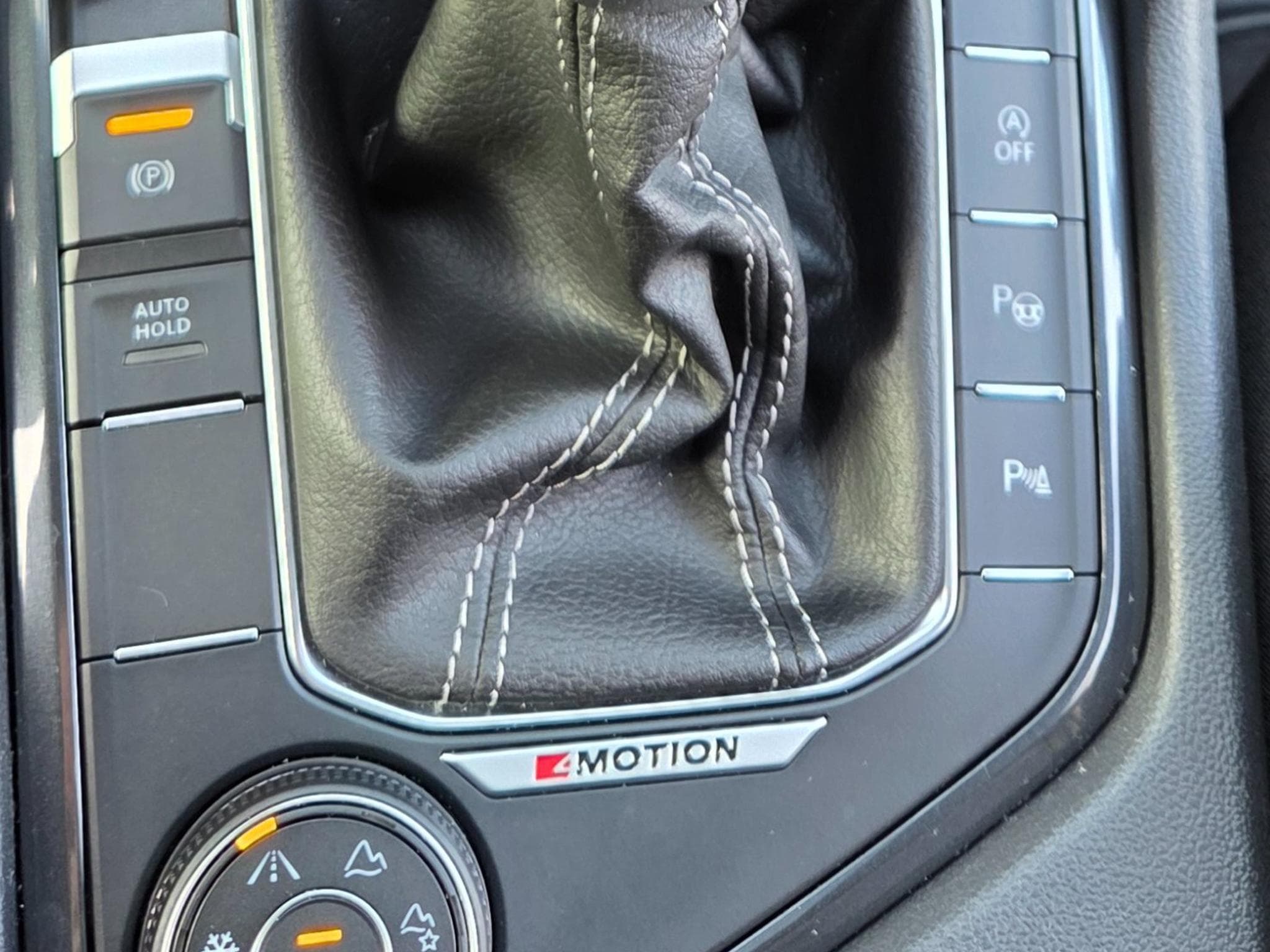 VW Tiguan R-Line 2.0 TDI 147kW 4Motion DSG7 (2021) - Foto 7