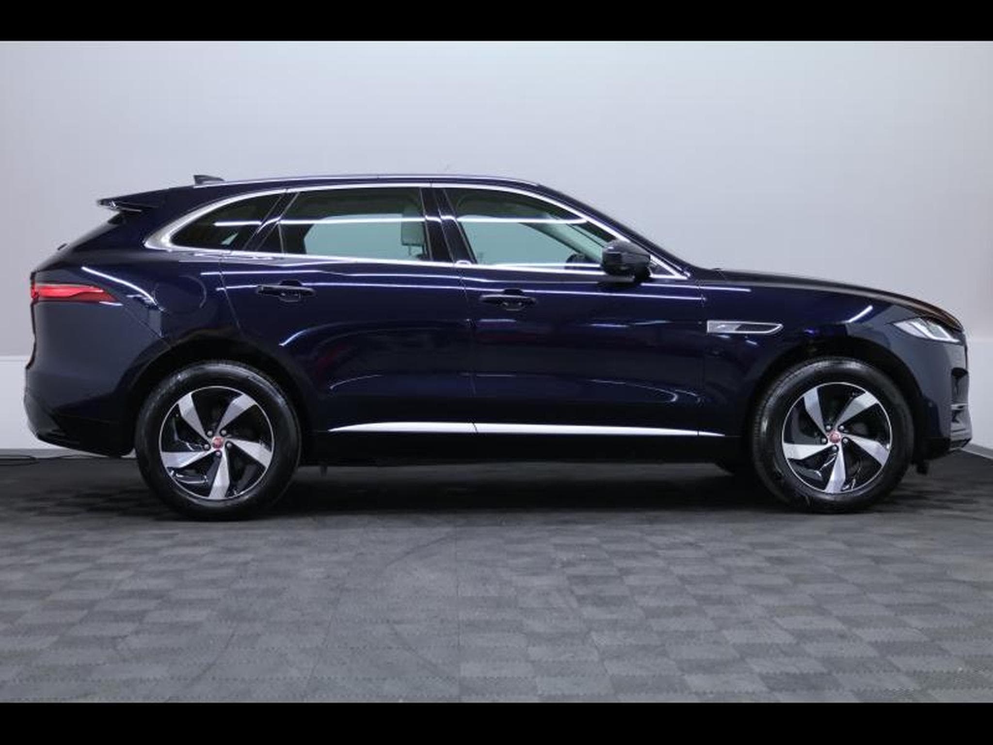Jaguar F-Pace D165 R-Dynamic S AWD Auto (2021) - Foto 3