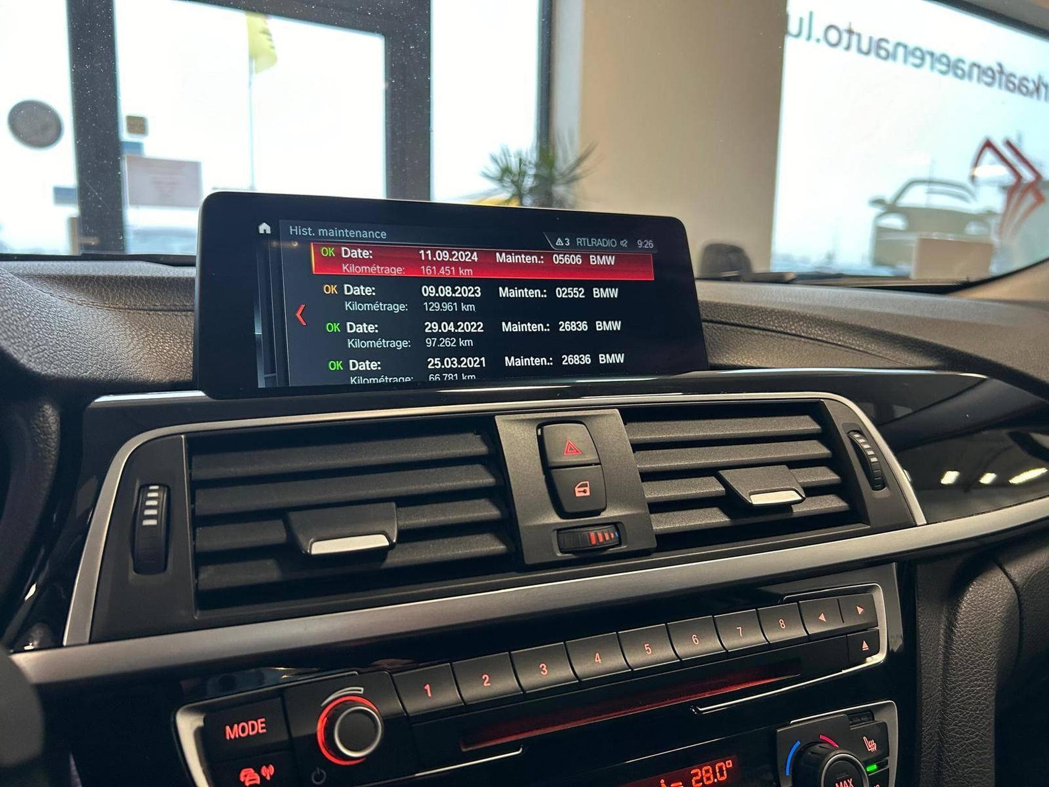 BMW 335 d xDrive Luxury Line (2018) - Photo 11