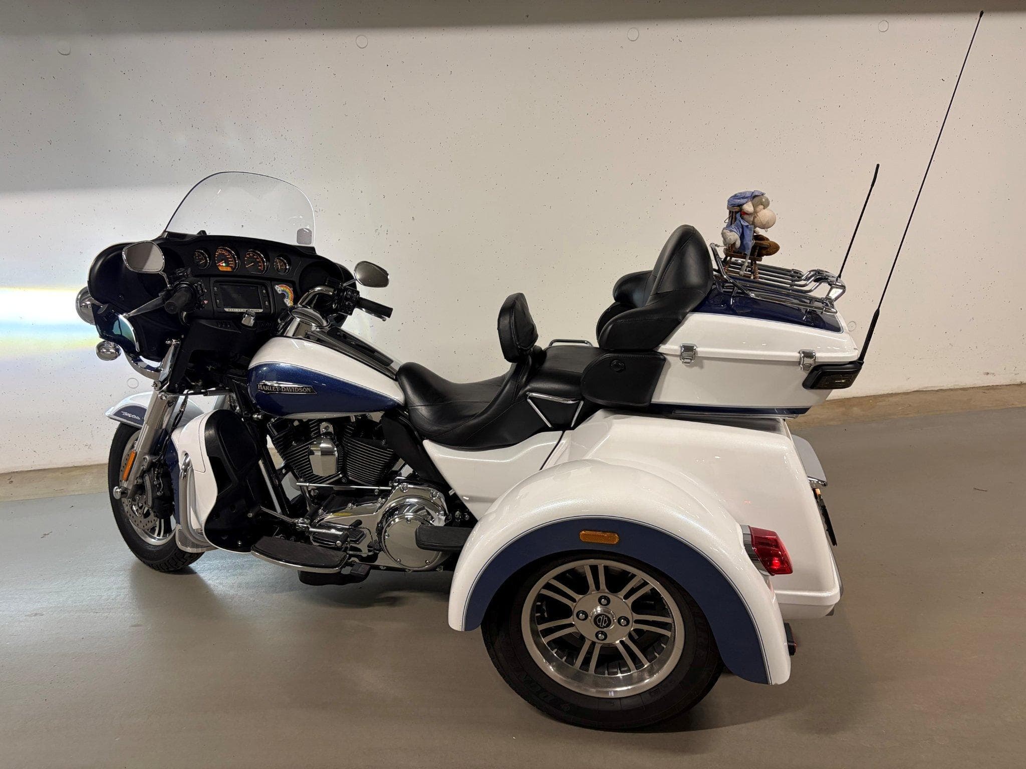 Harley-Davidson Tri Glide Ultra (2015) - Photo 4