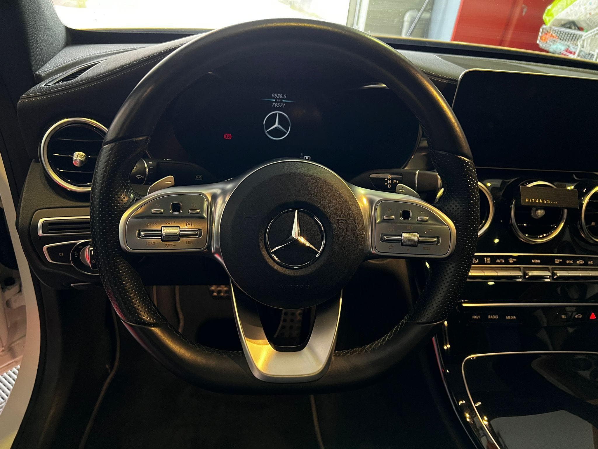 Mercedes C 220 C220d Coupe/ AMG/Night/LED/Navi/Kamera/Park-Ass. (2021) - Foto 4