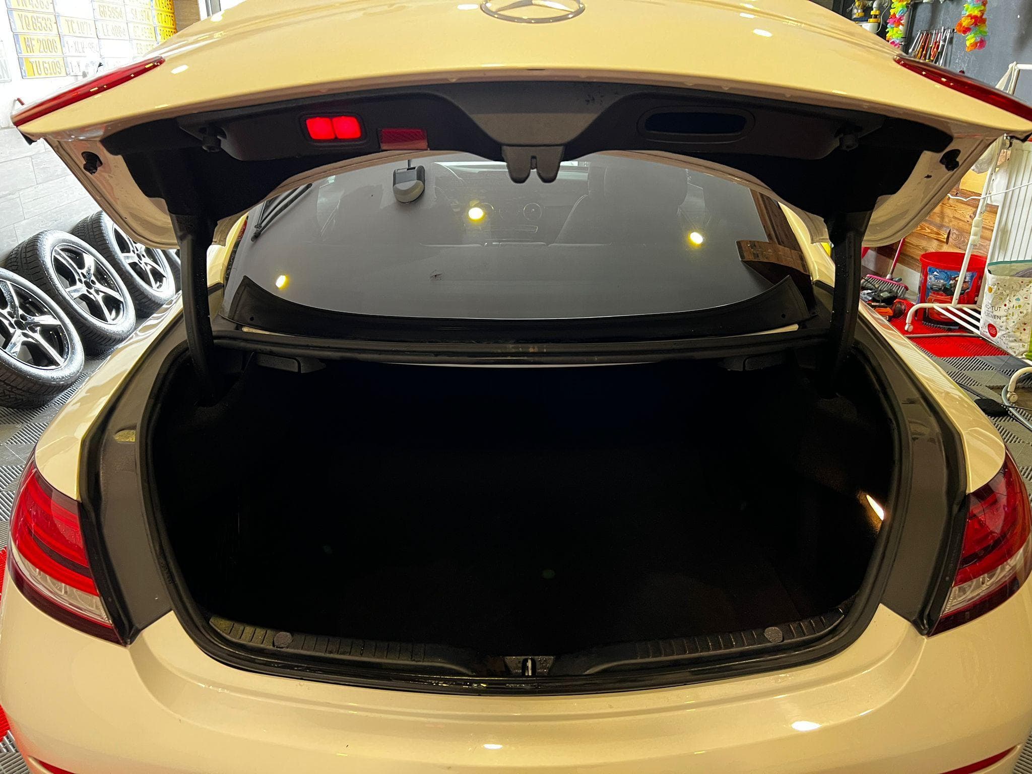 Mercedes C 220 C220d Coupe/ AMG/Night/LED/Navi/Kamera/Park-Ass. (2021) - Foto 3