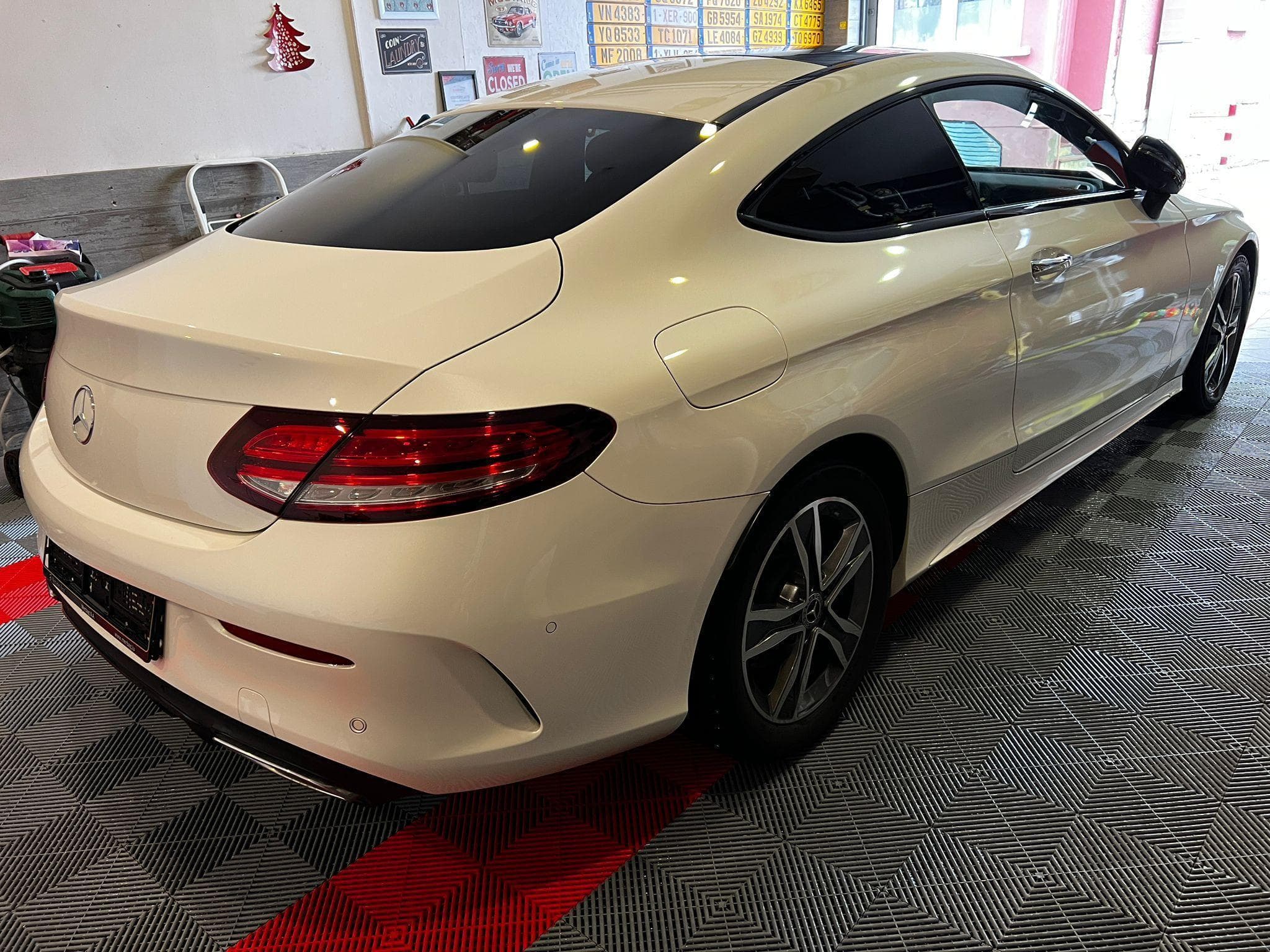 Mercedes C 220 C220d Coupe/ AMG/Night/LED/Navi/Kamera/Park-Ass. (2021) - Foto 8