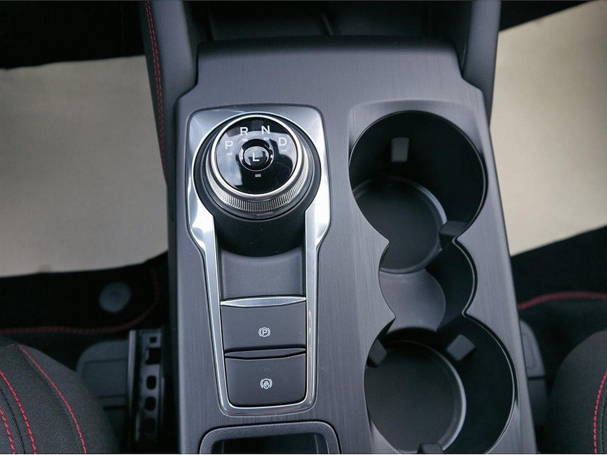 Ford Kuga (2026) - Photo 14