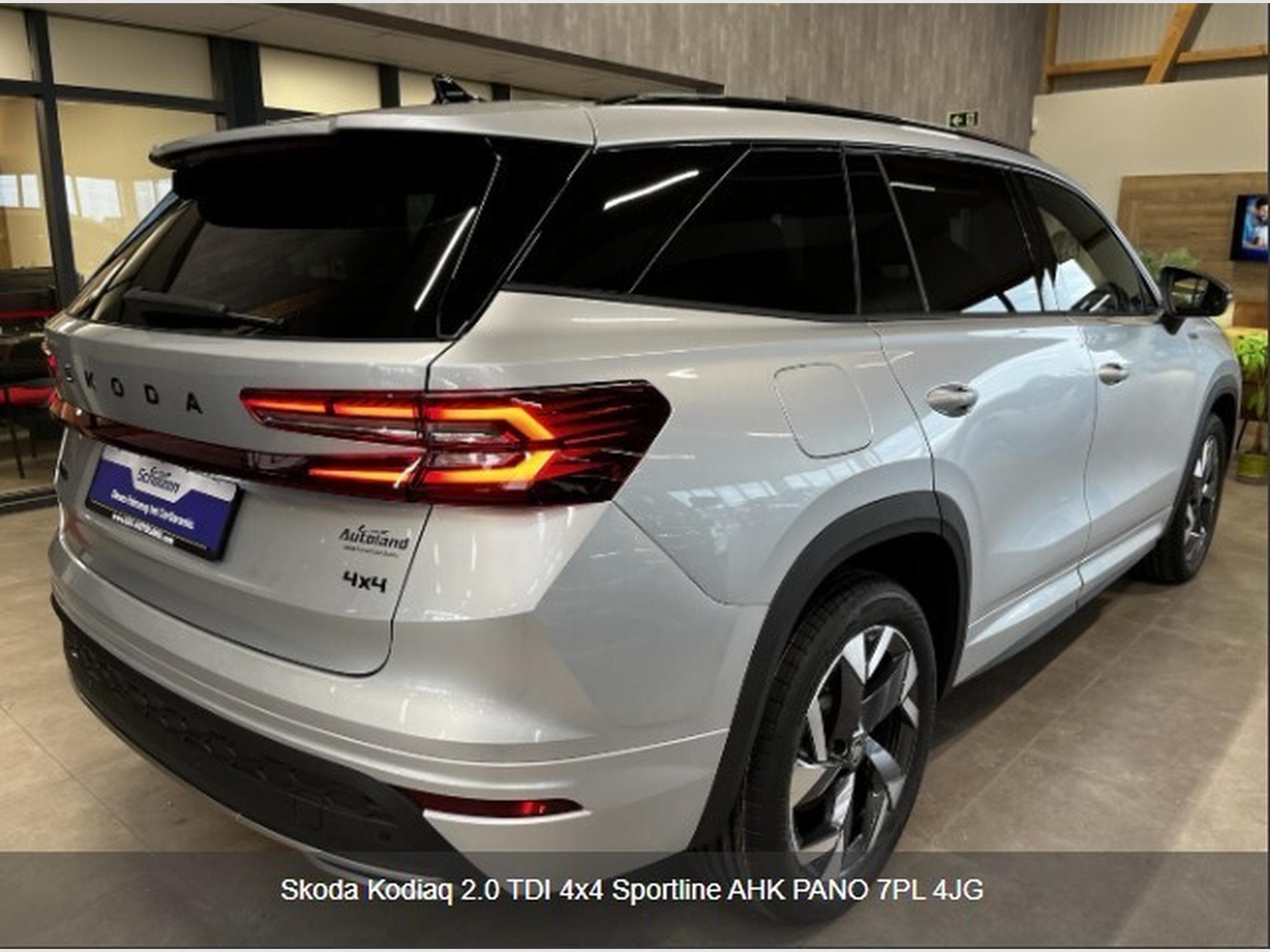 Skoda Kodiaq 2.0 TDI 4x4 Sportline ATR PANO 7PL (2025) - Foto 3