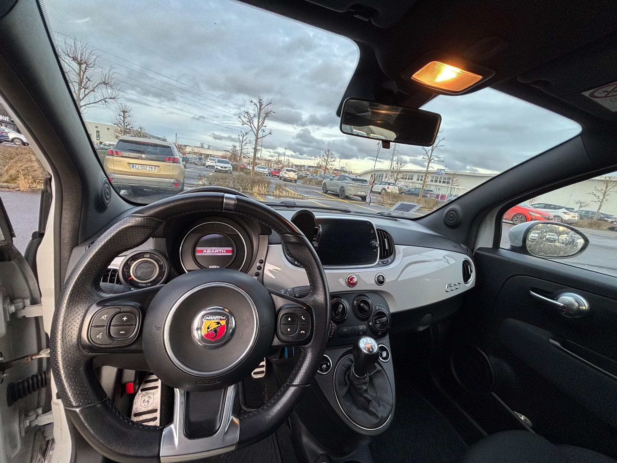 Abarth 500 Abarth 500 1.4 T-Jet (2021) - Foto 4