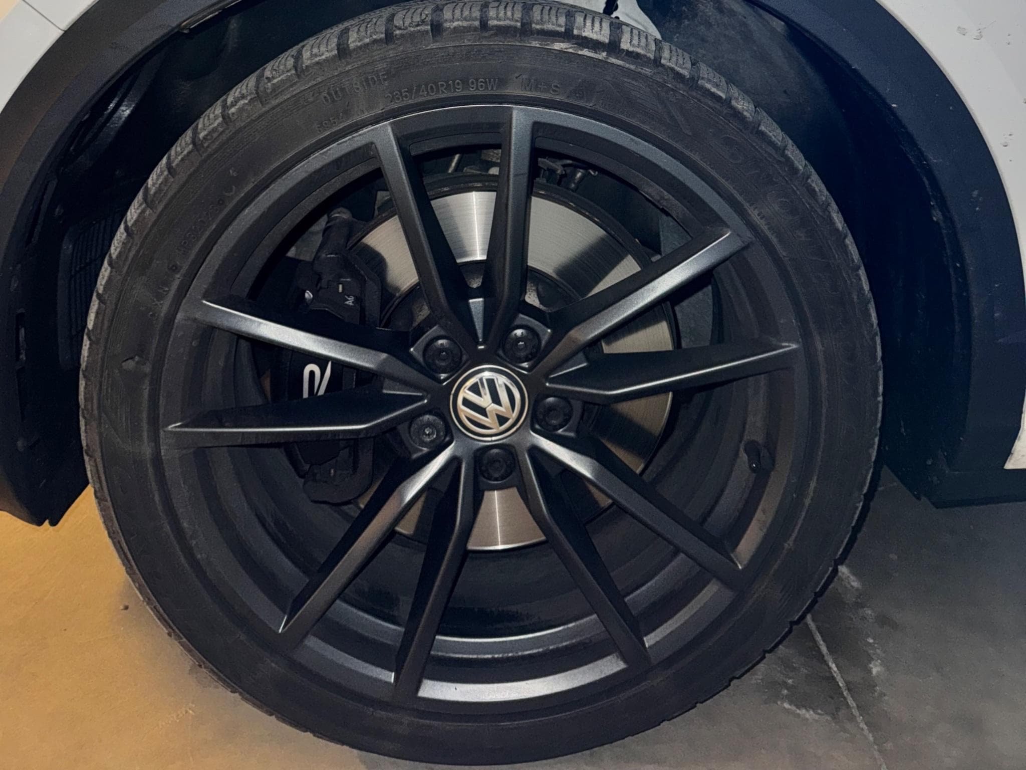 VW T-Roc R 2.0 TSI 300 CH akrapovič (2021) - Foto 6