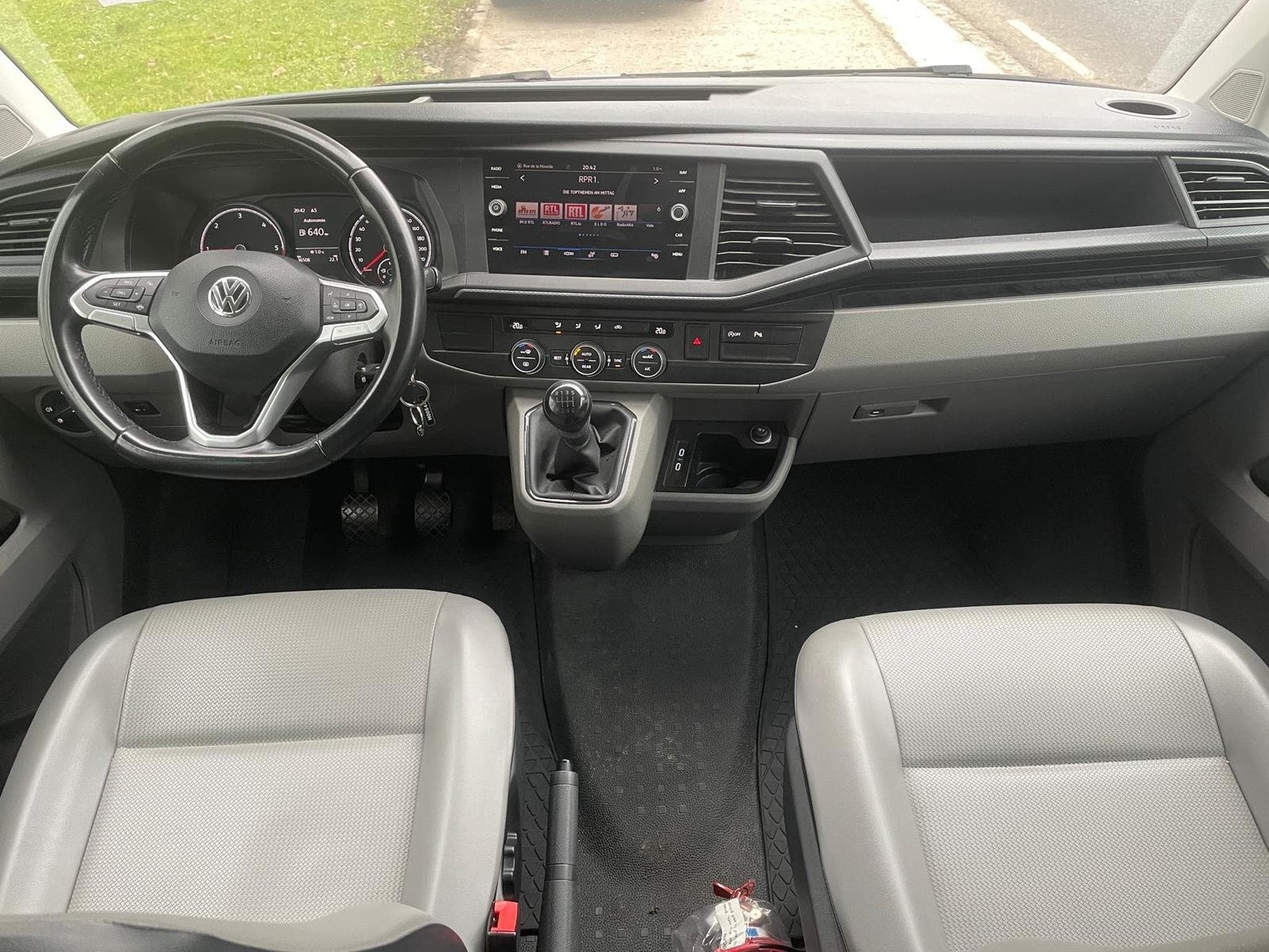 VW Caravelle T6.1 2.0 TDI 150ch 5 vitesses 9 places (2019) - Foto 4