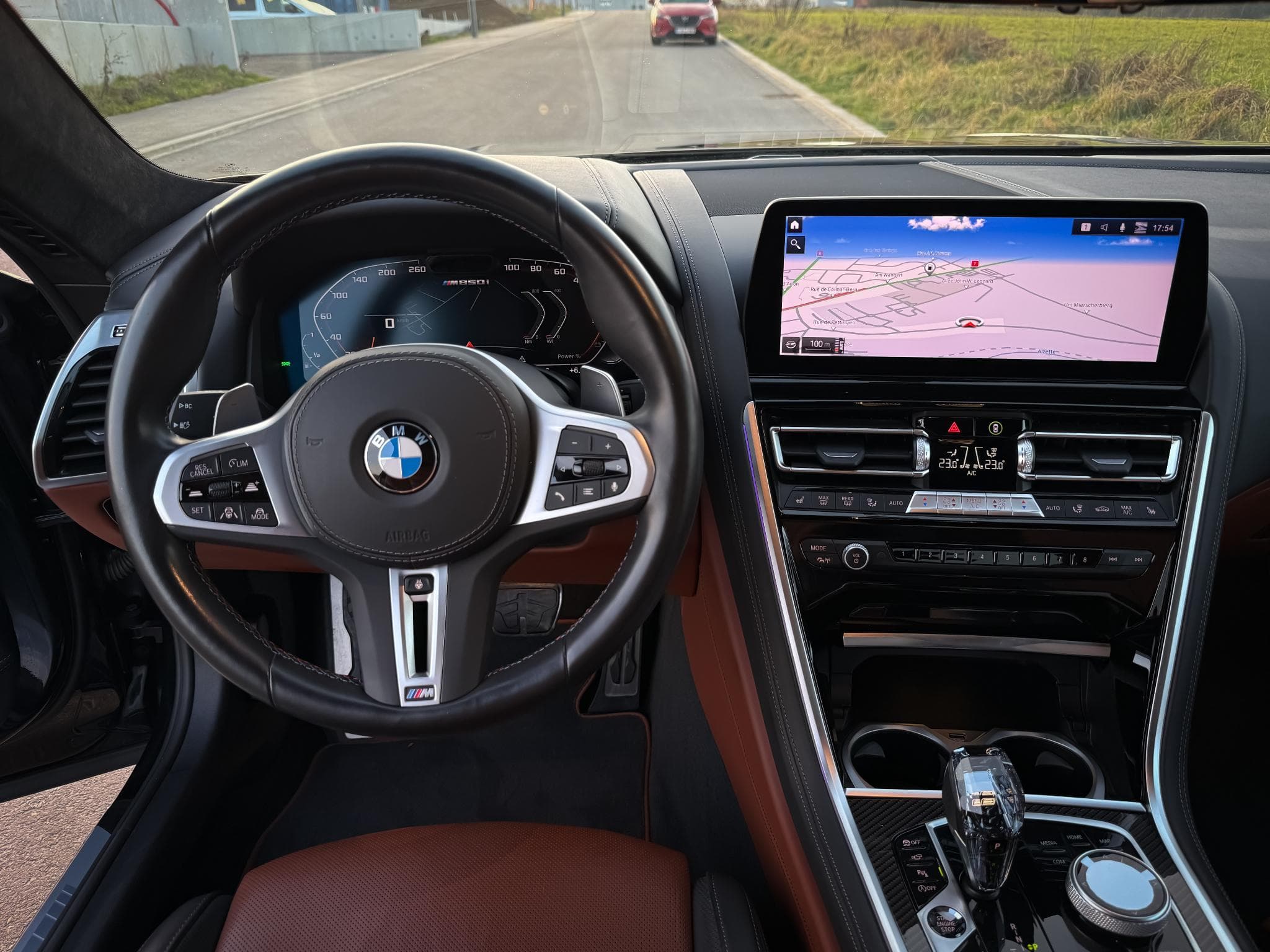 BMW M850 i xDrive Coupé (2022) - Photo 12