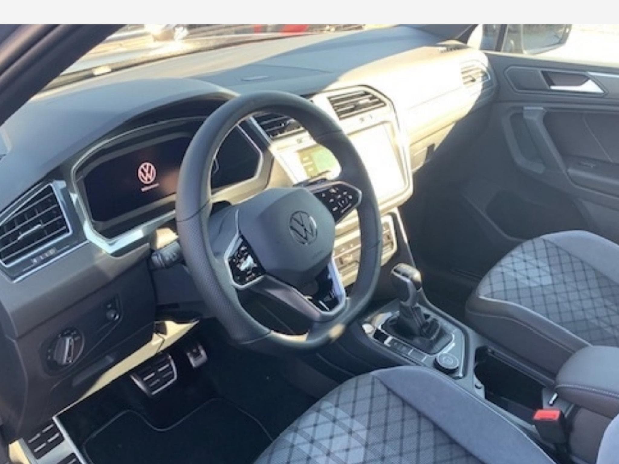 VW Tiguan 2.0 TDi, R-Line, T-ouvrant&panoramique (2022) - Foto 3