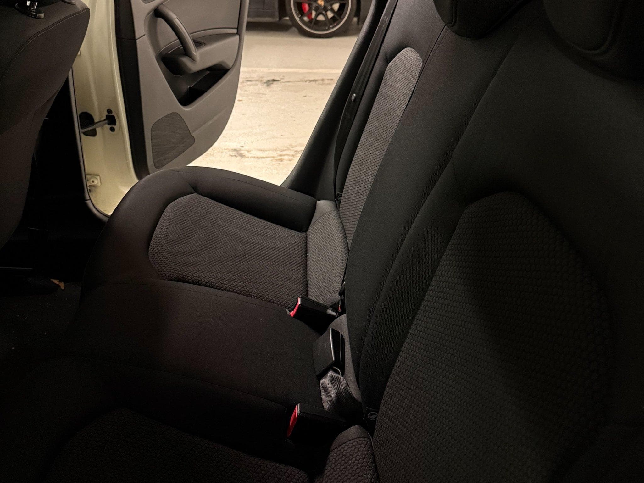 Audi A1 Sportback 1.2 TFSI 86 HP (2013) - Foto 11