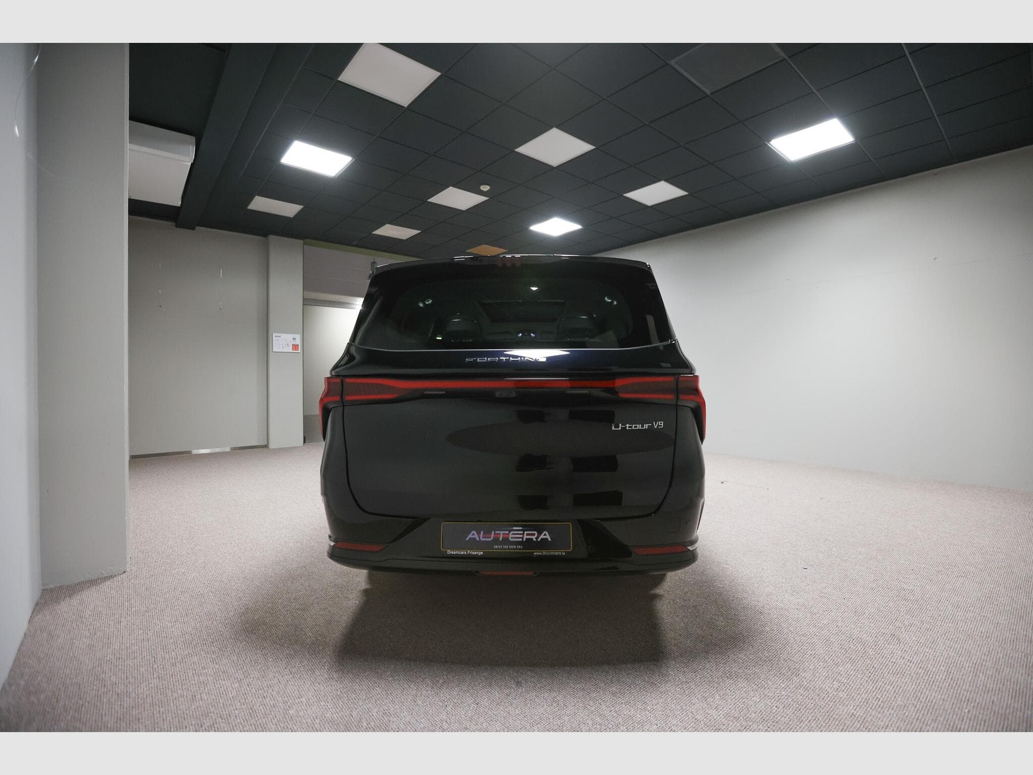 Forthing 9 1.5 HEV 7 PLACES FULL HYBRID (2026) - Photo 4