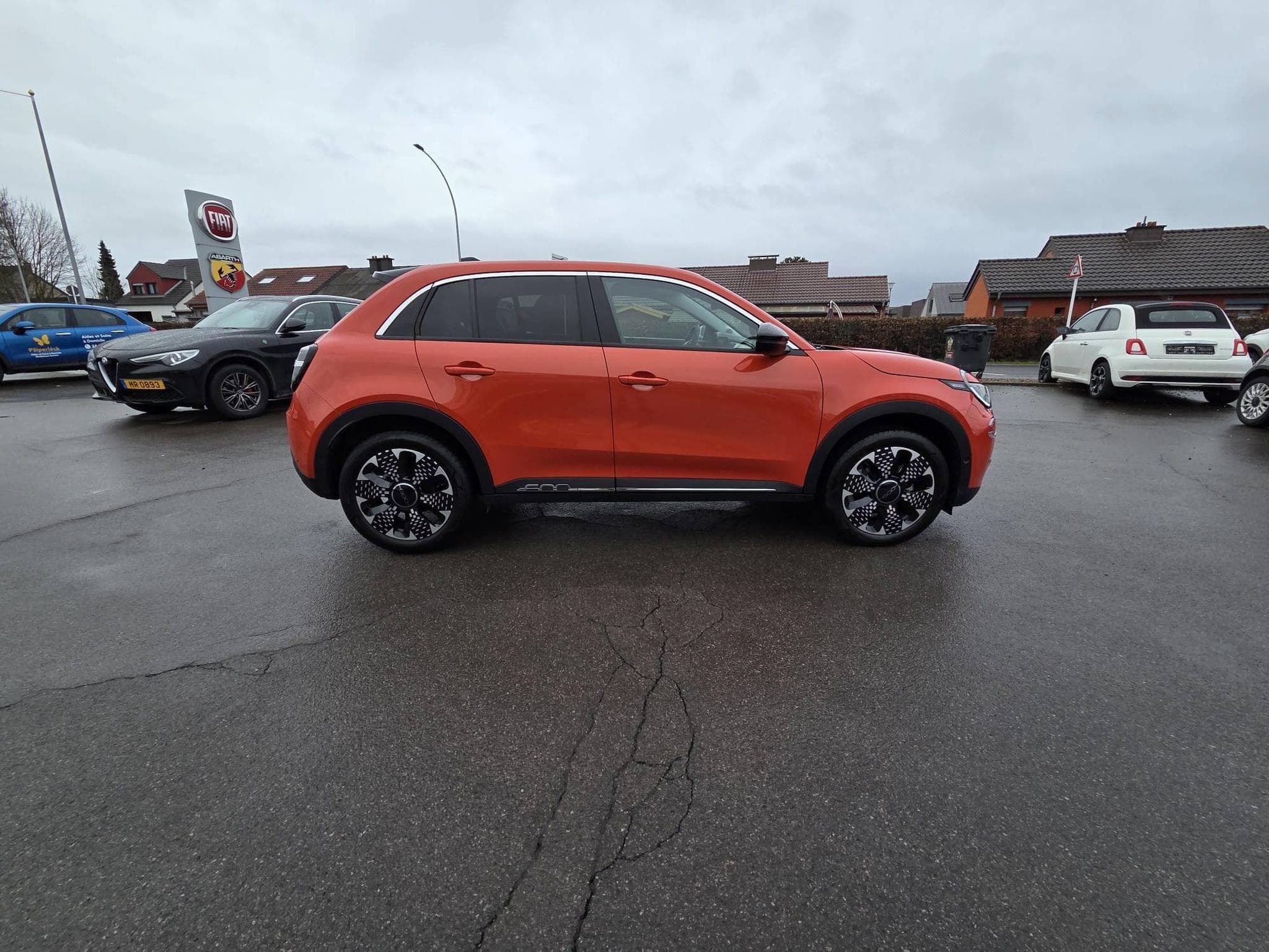 Fiat 600 LA PRIMA 136 CV (2024) - Photo 2