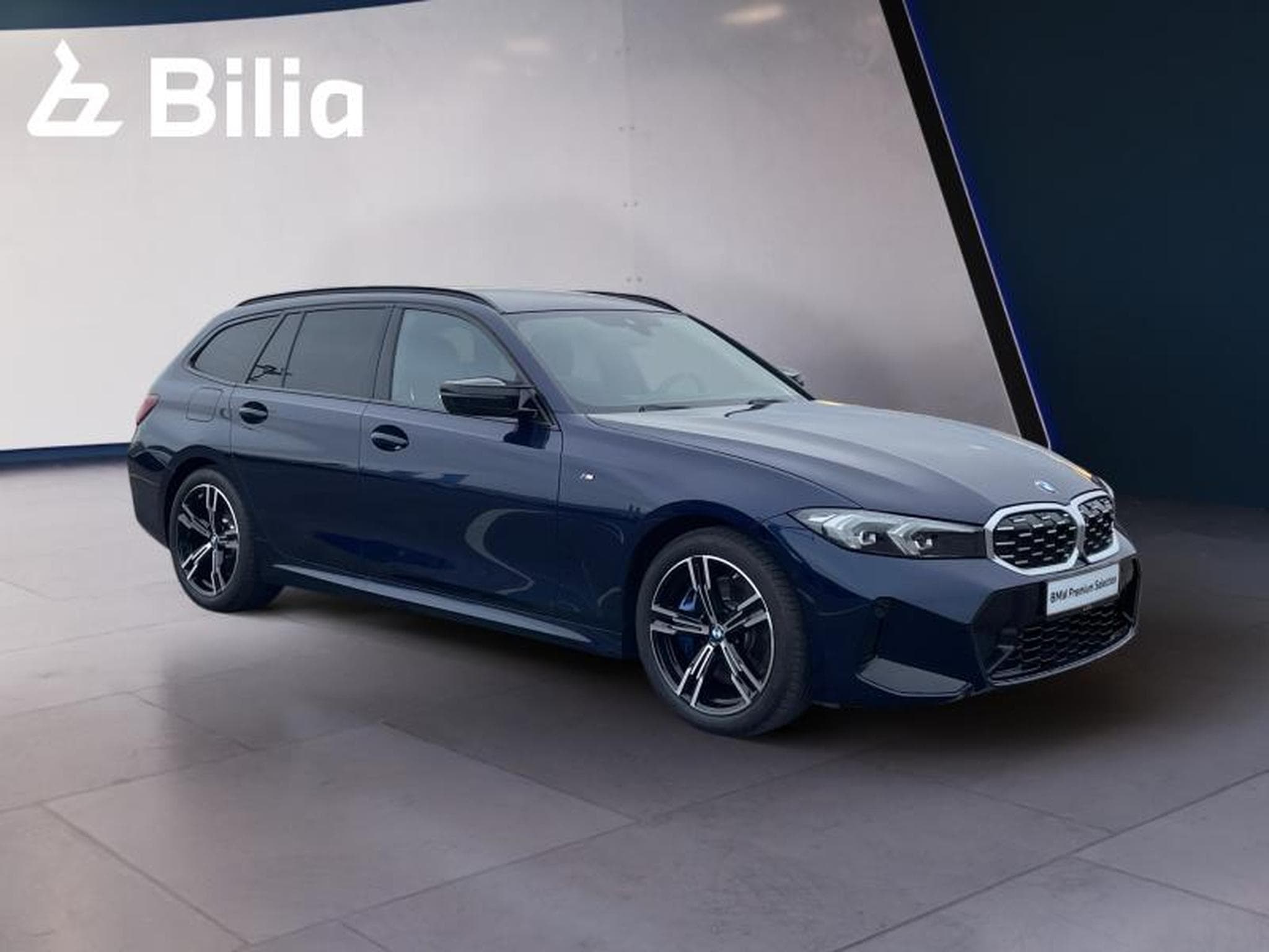 BMW 340 M340i xDrive Touring Kit M Sport (2024) - Foto 15