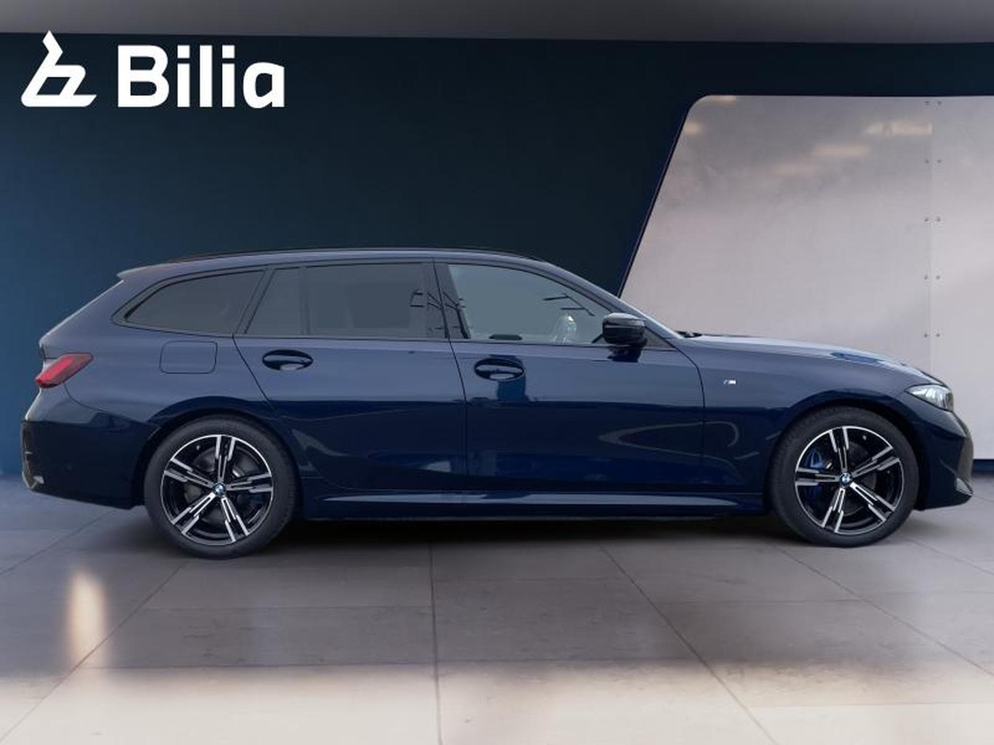 BMW 340 M340i xDrive Touring Kit M Sport (2024) - Foto 3