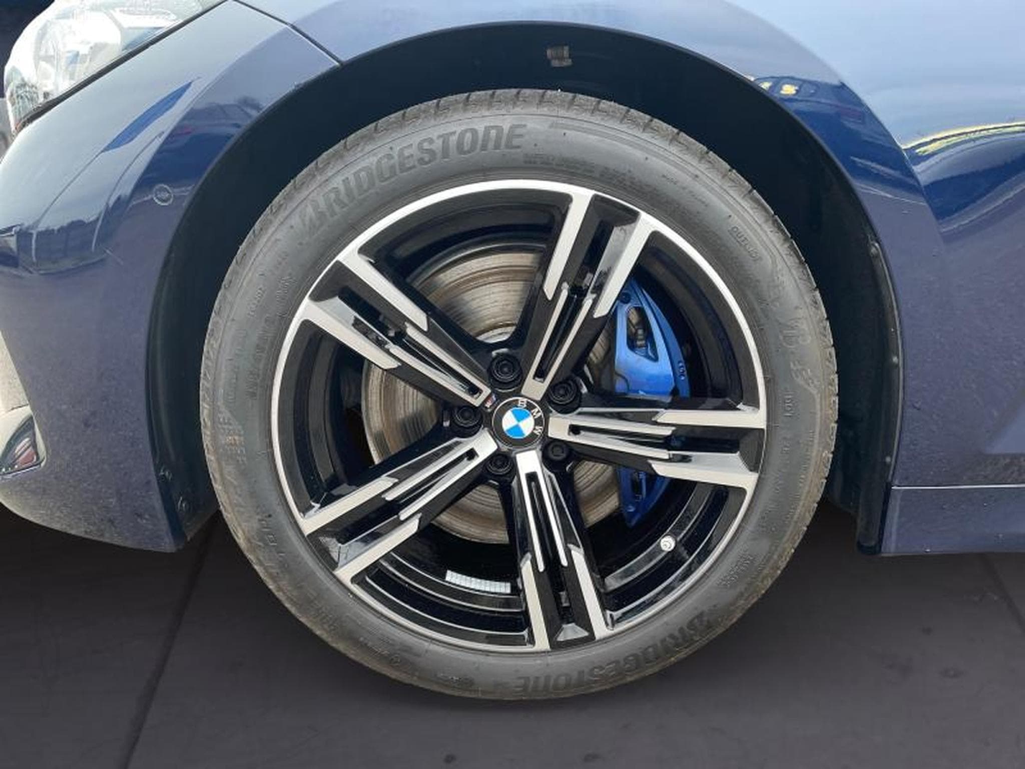 BMW 340 M340i xDrive Touring Kit M Sport (2024) - Foto 8