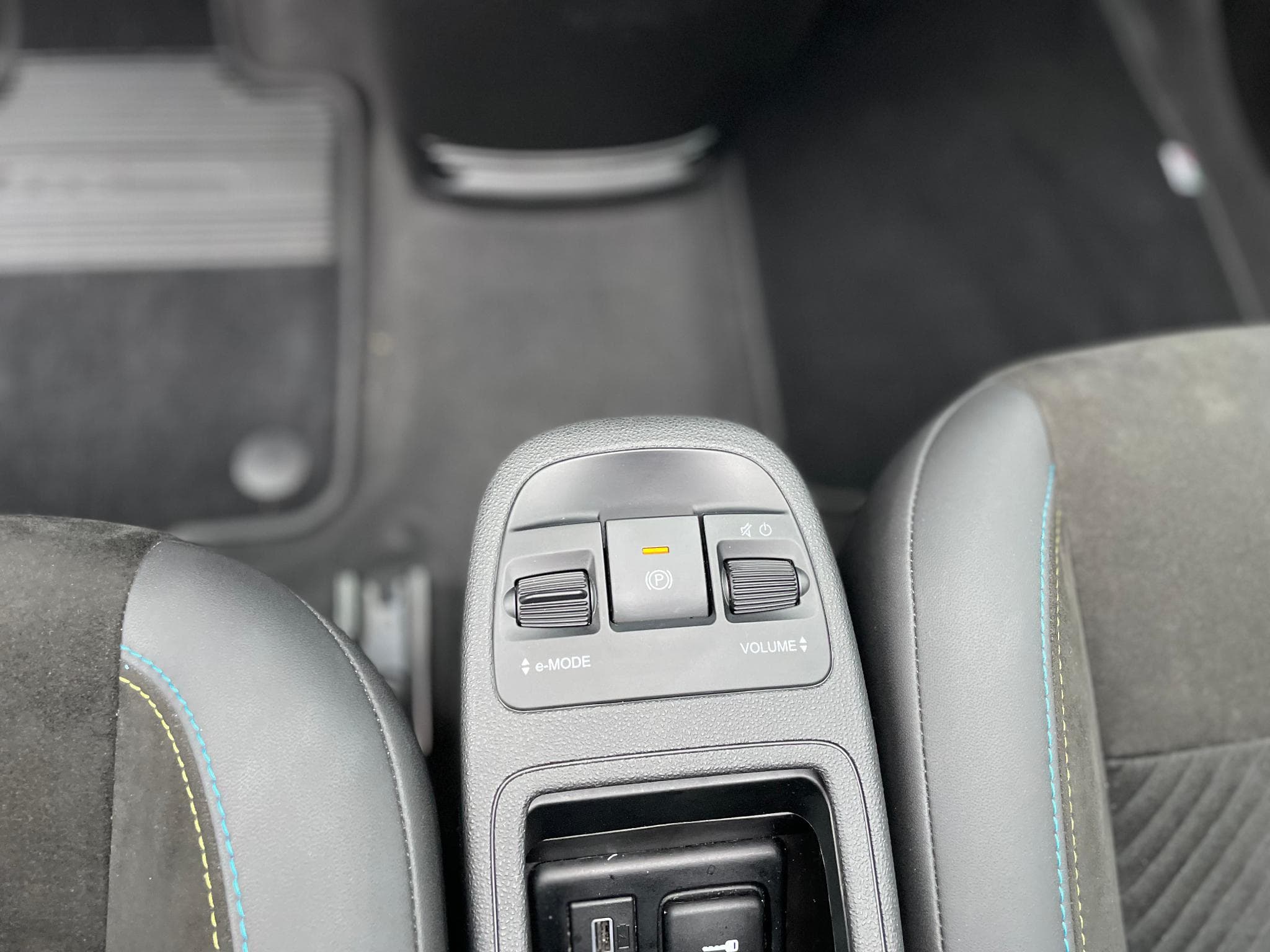 Fiat 500 e Cabrio Turismo Limited Edition (2024) - Photo 11