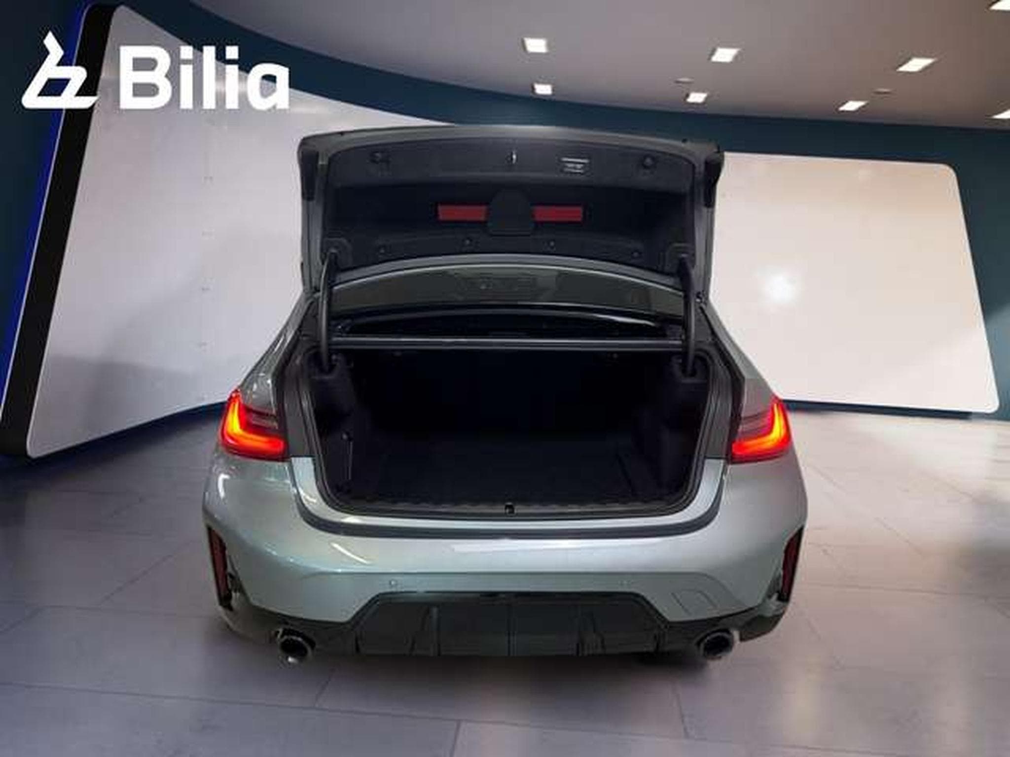 BMW 330 d xDrive HK HiFi DAB LED GSD (2025) - Foto 11