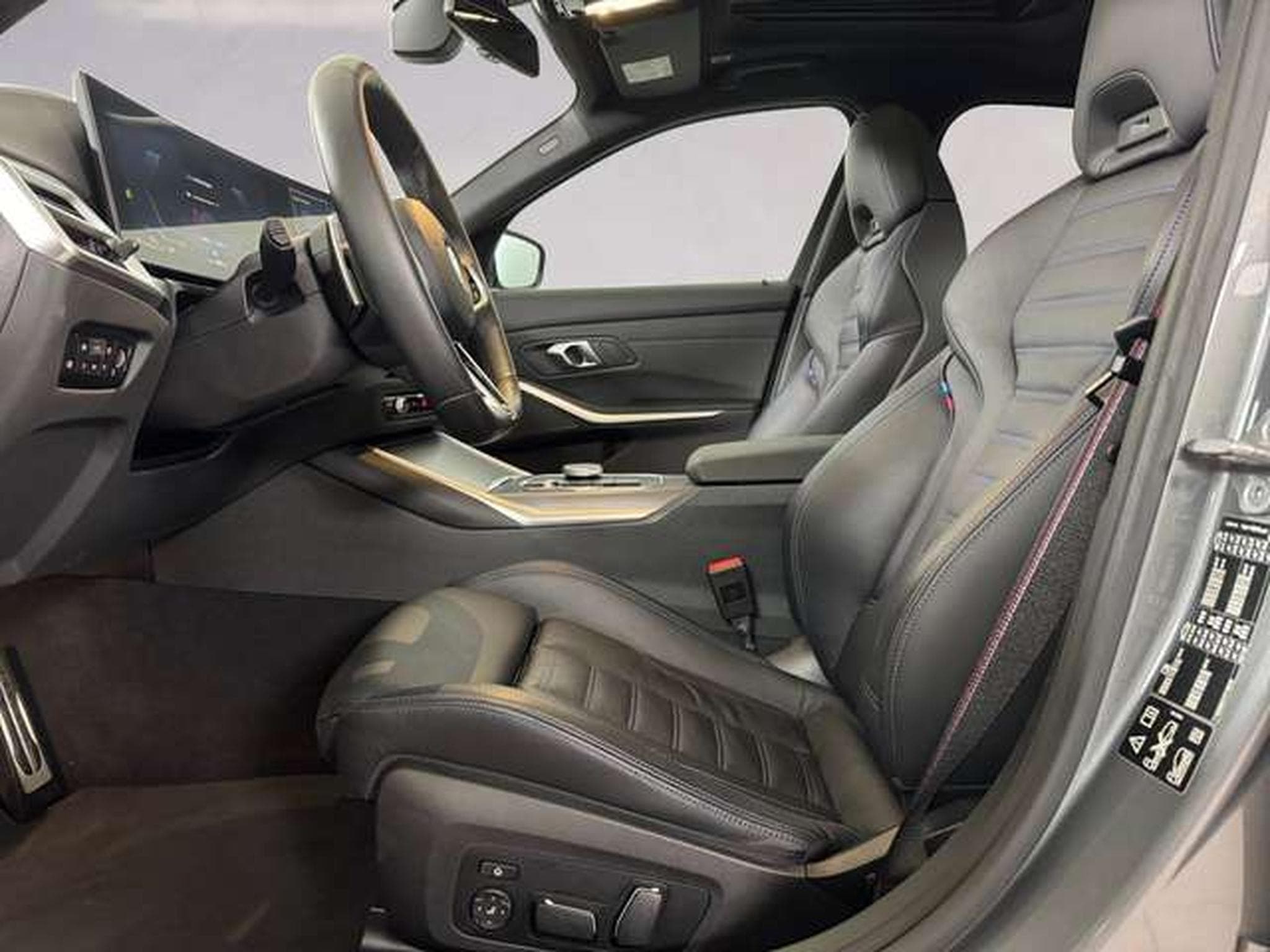 BMW 330 d xDrive HK HiFi DAB LED GSD (2025) - Foto 9