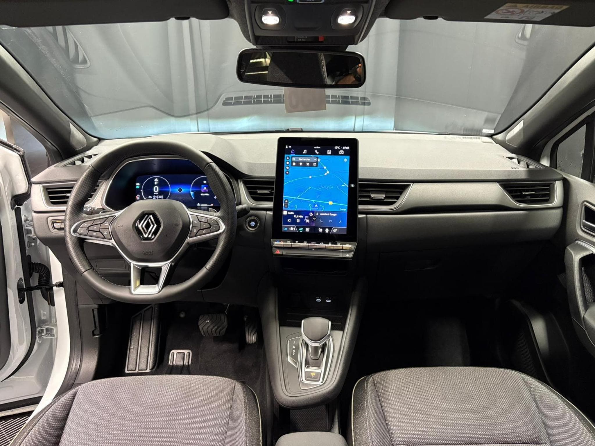 Renault Captur Techno TCe 160 auto CAMERA/NAVI/SIEGES CHAUFFANTS (2025) - Foto 7