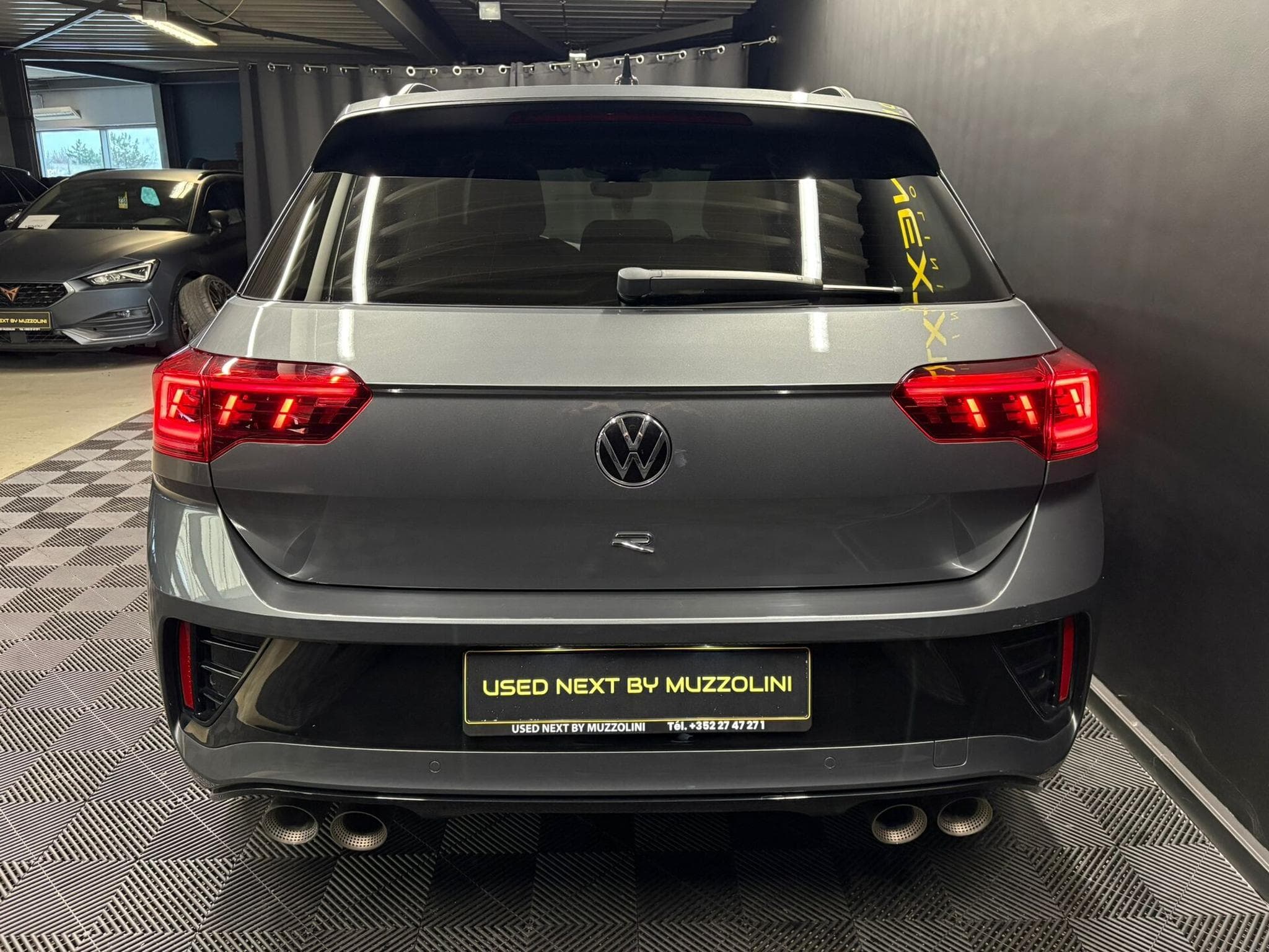 VW T-Roc R 4Motion 2.0 TSI 300cv CAMERA/PANO/AKRAPOVIC (2022) - Foto 3
