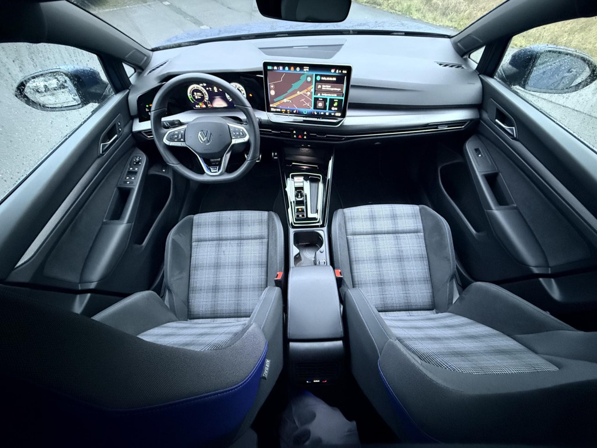 VW Golf GTE 1.5 eHybrid 130 kW / 177 CV Boîte à double embrayage 6 v (2025) - Foto 5