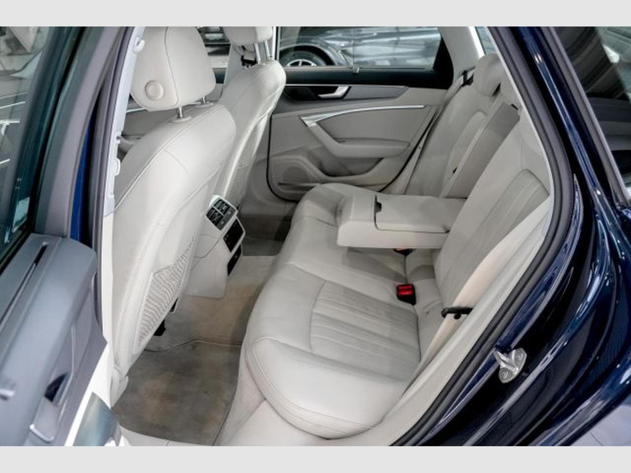 Audi A6 A6 Avant 40 TDI S-tronic NAVI LED AHK PANO B&amp;O (2022) - Foto 14