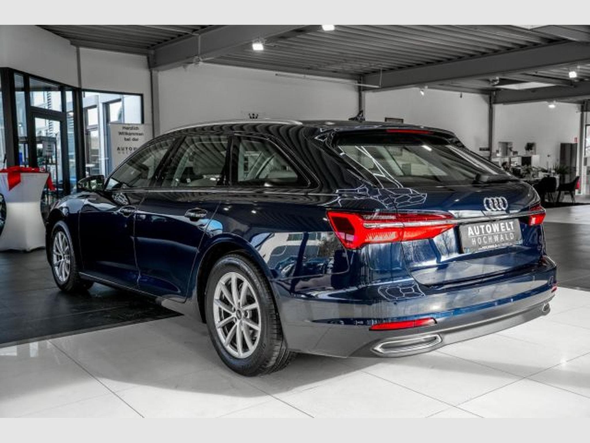Audi A6 A6 Avant 40 TDI S-tronic NAVI LED AHK PANO B&amp;O (2022) - Foto 9