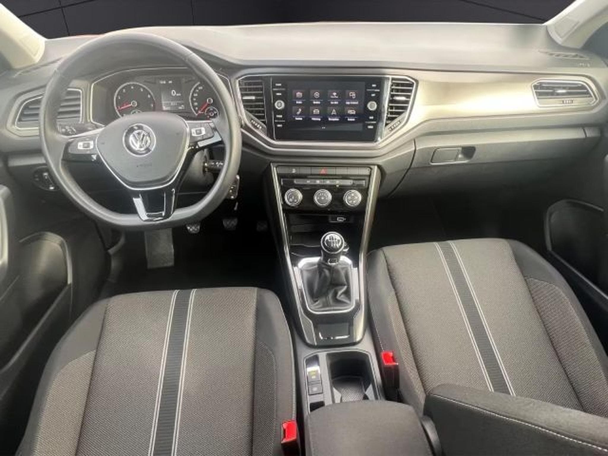 VW T-Roc T-Roc 1,5 TSI KLIMA,NAVI,PANO,ESP,MFL,MFD,SHA (2019) - Photo 10