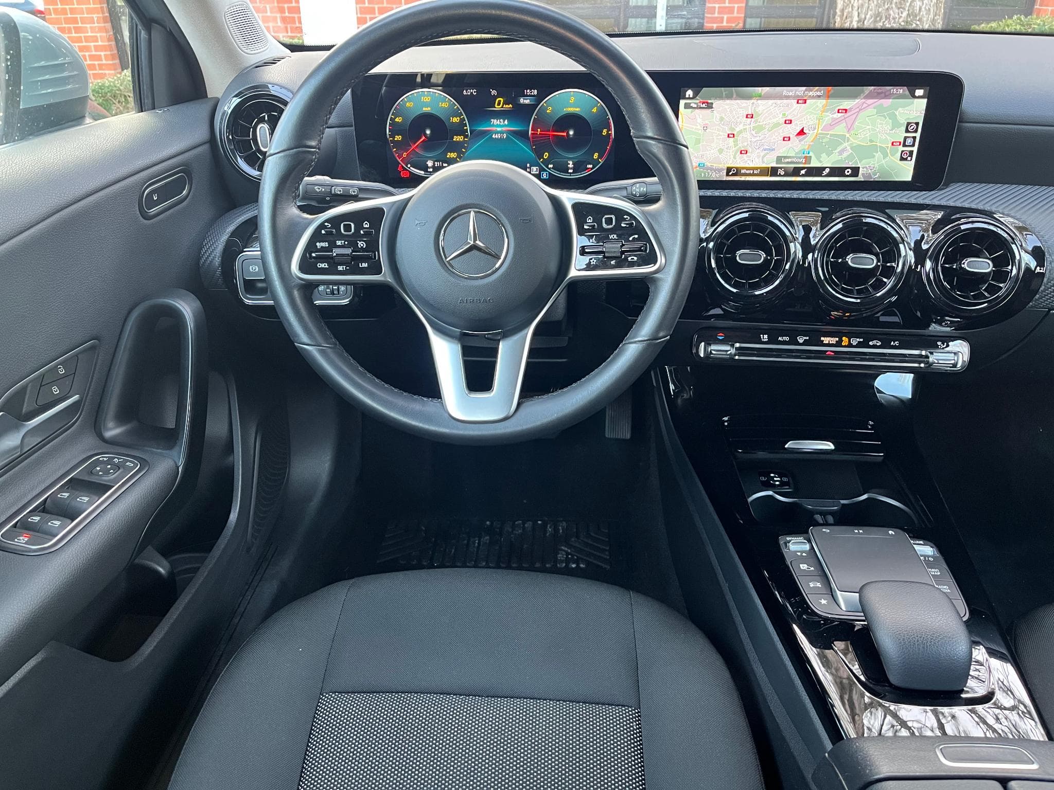 Mercedes A 180 1.5d (2020) - Foto 13