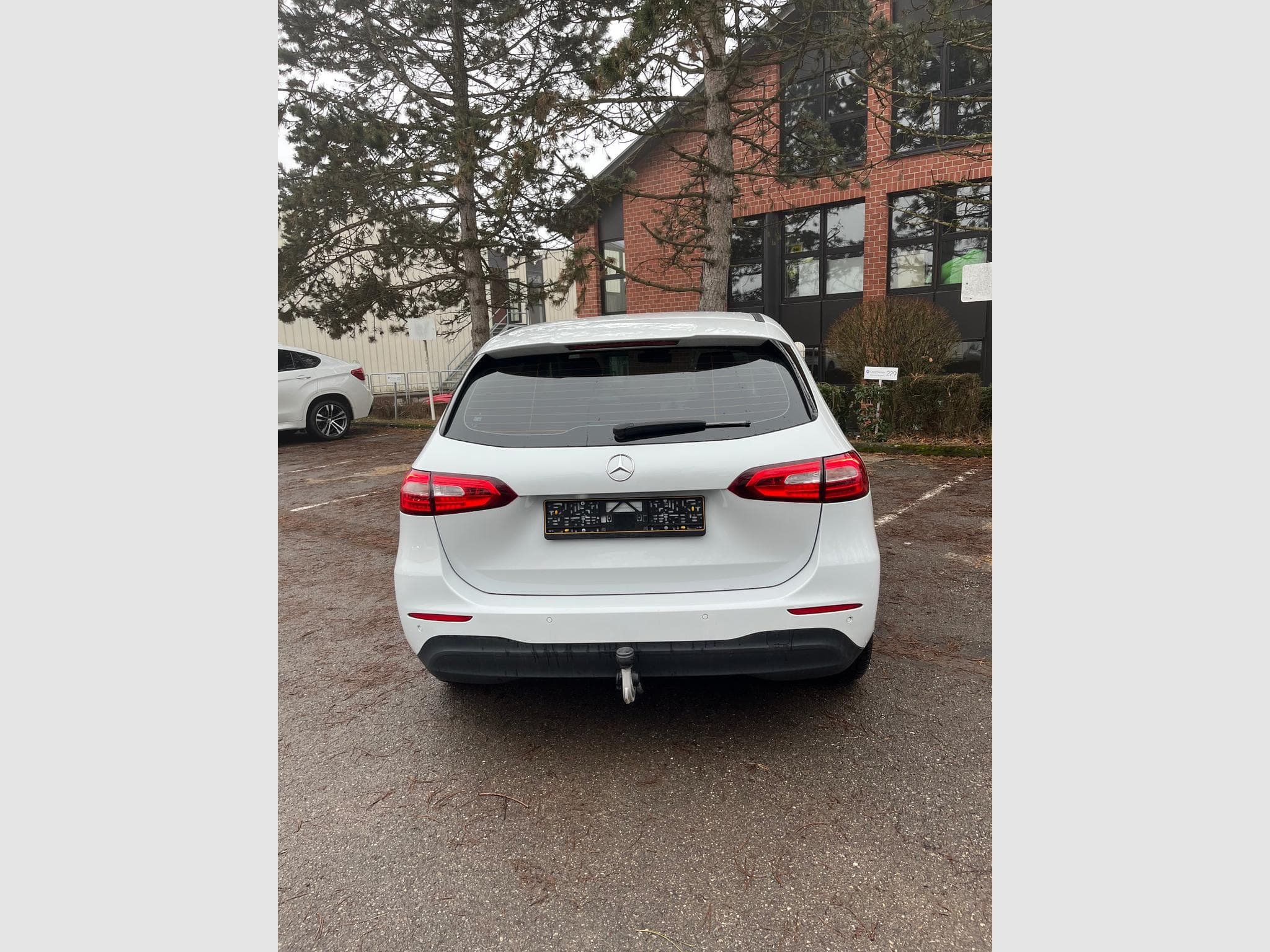 Mercedes B 180 (2021) - Photo 4