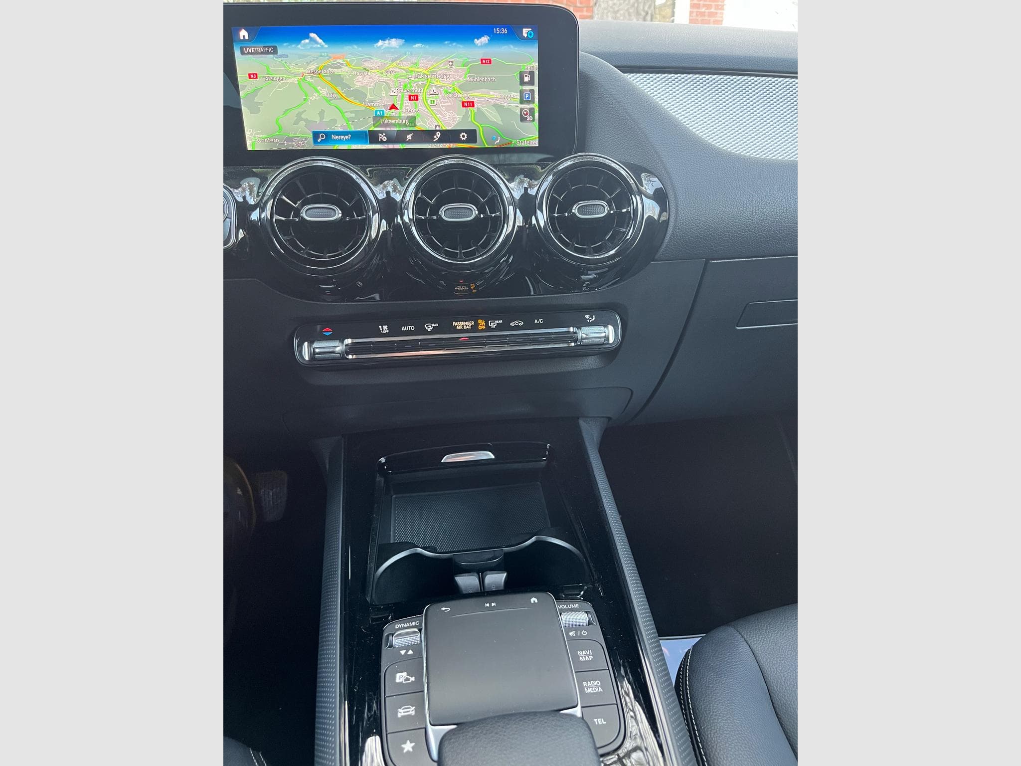 Mercedes B 180 (2021) - Photo 8