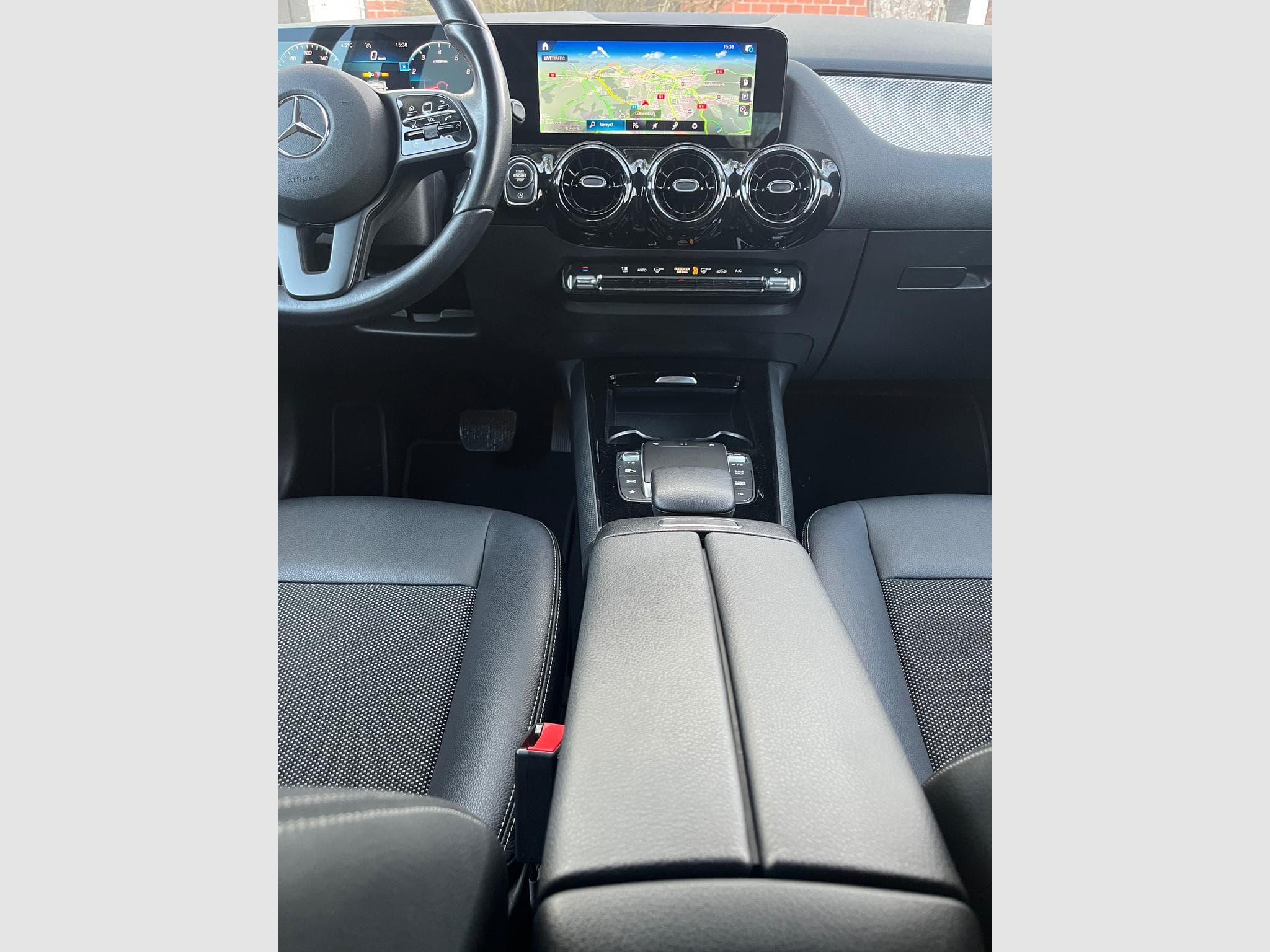 Mercedes B 180 (2021) - Photo 5