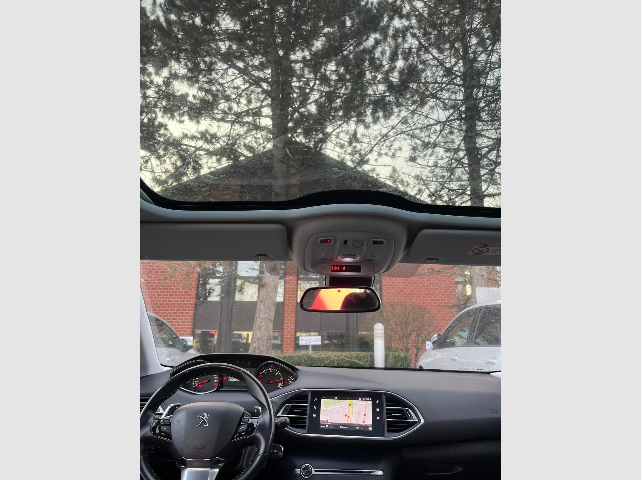 Peugeot 308 Panaromic Sunglass (2019) - Foto 11