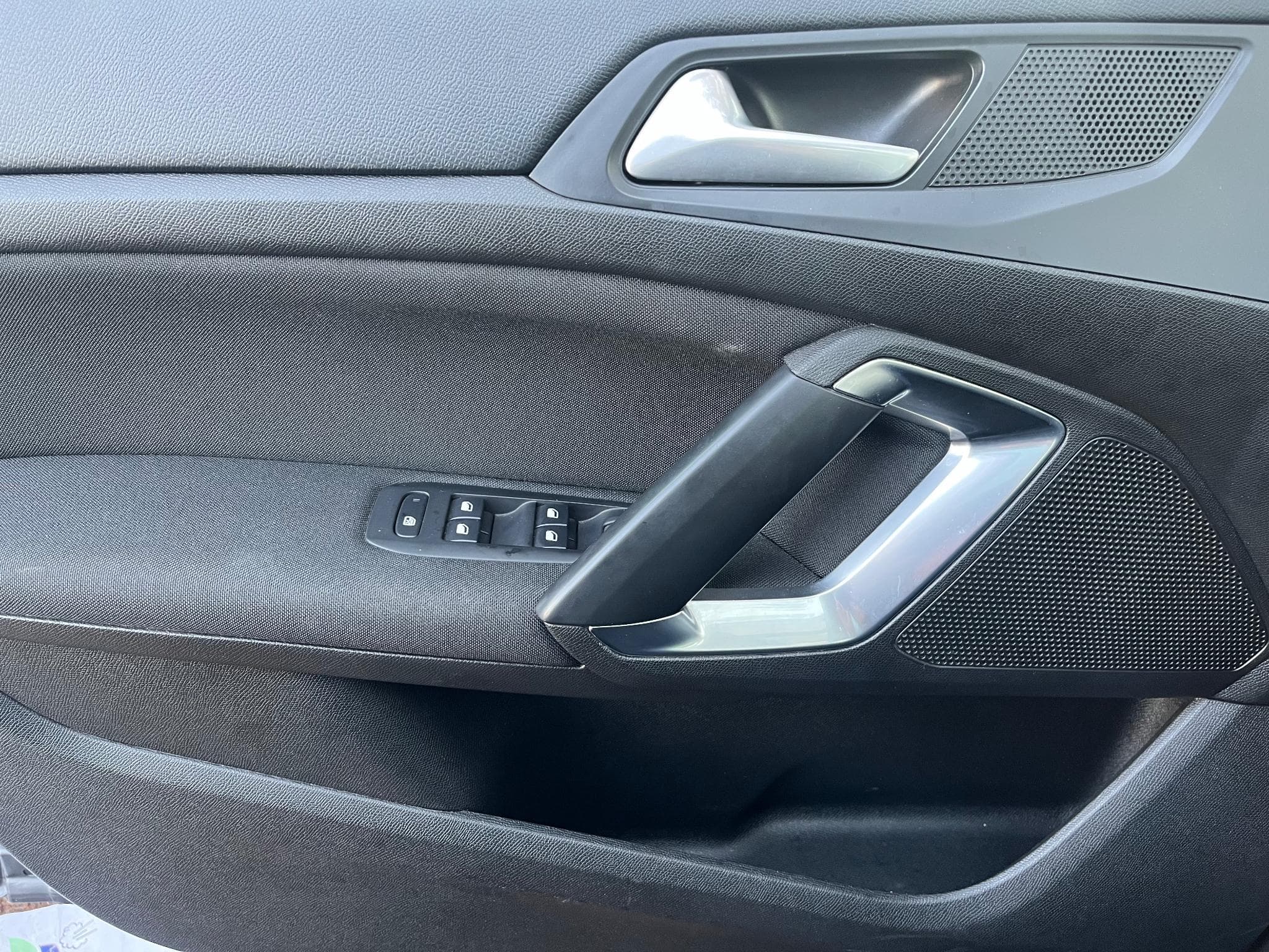 Peugeot 308 Panaromic Sunglass (2019) - Foto 14