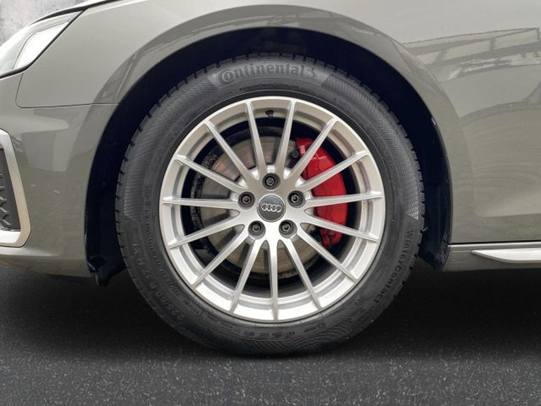 Audi A4 A4 Avant 40 TDI S-tronic S-Line NAVI LED B&amp;O AHK (2023) - Foto 9