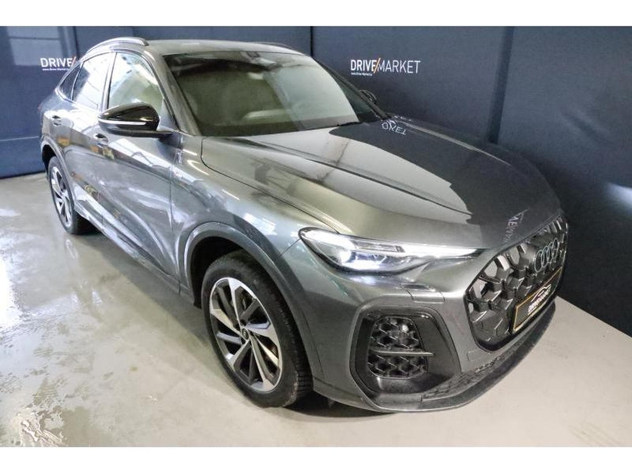 Audi Q5 Sportback S line (2026) - Photo 13