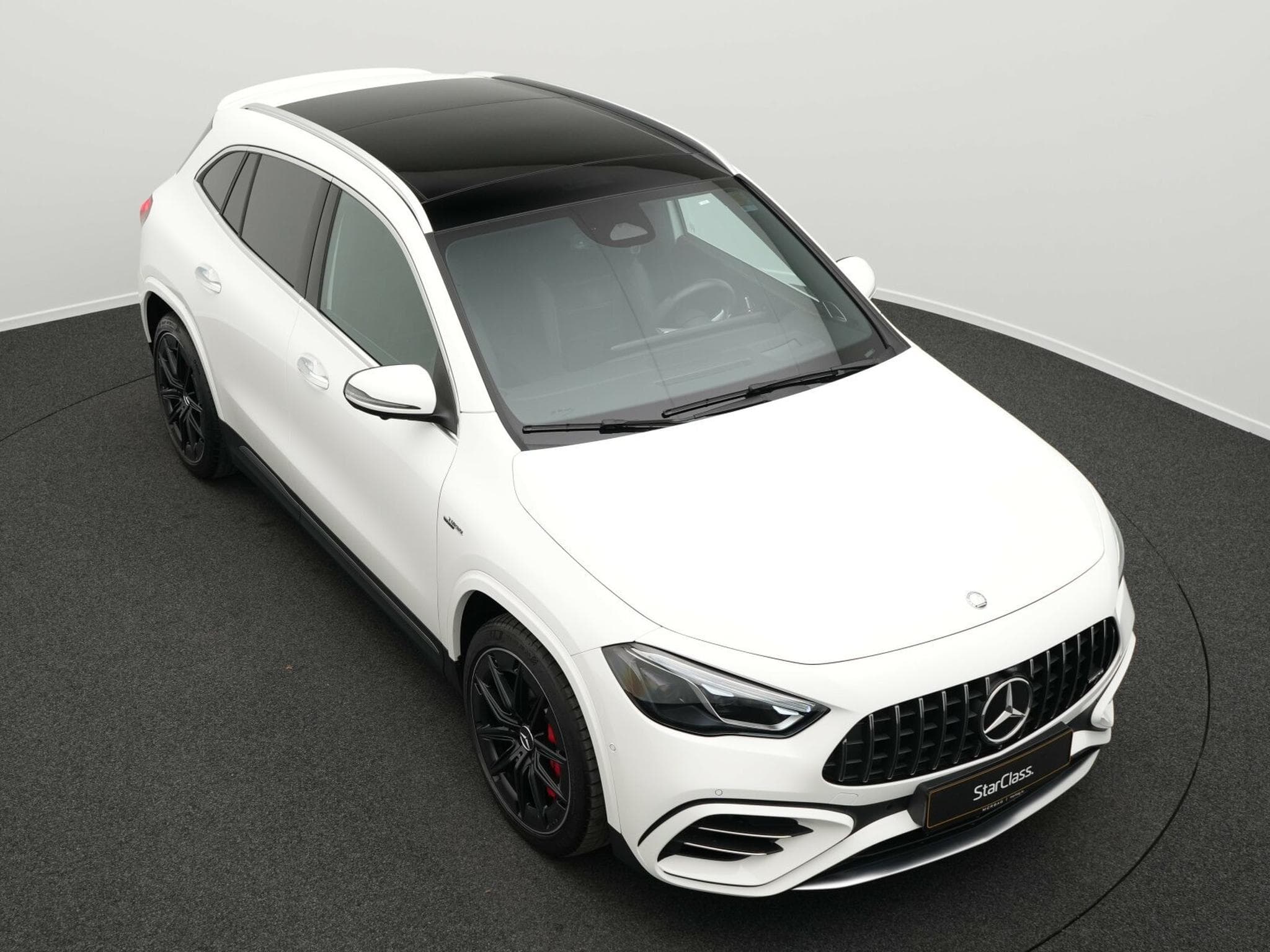 Mercedes GLA 45 AMG S 4MATIC Pano+Kamera+360°+Burm+Memo (2024) - Photo 10