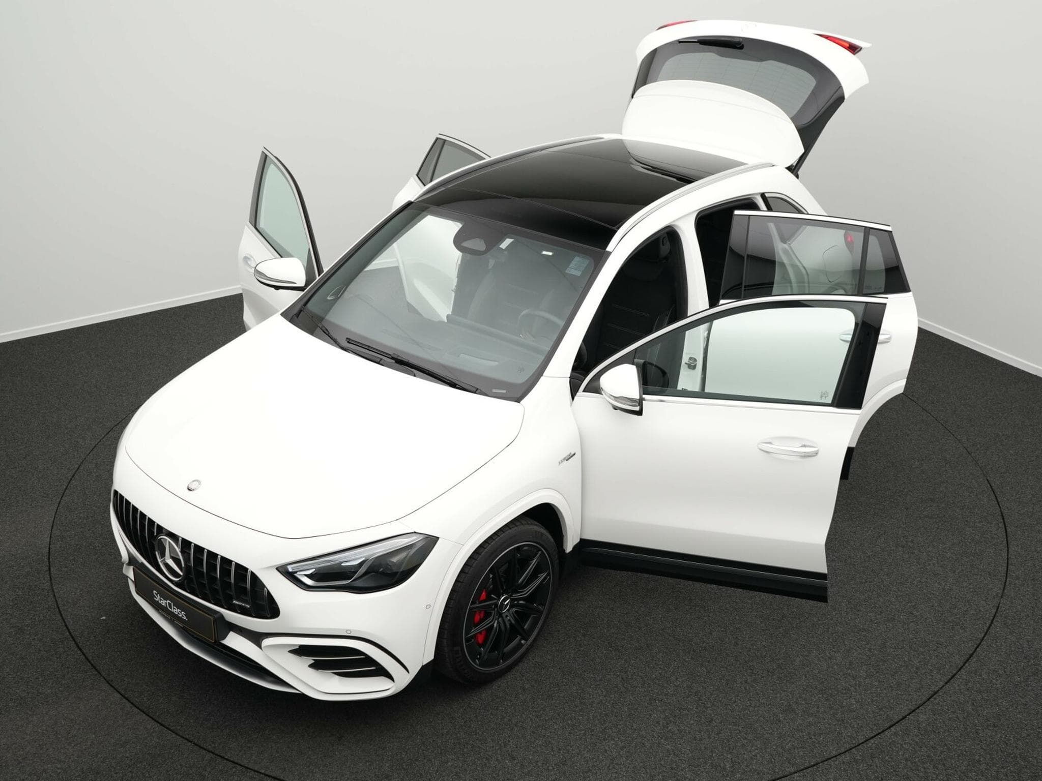 Mercedes GLA 45 AMG S 4MATIC Pano+Kamera+360°+Burm+Memo (2024) - Photo 12