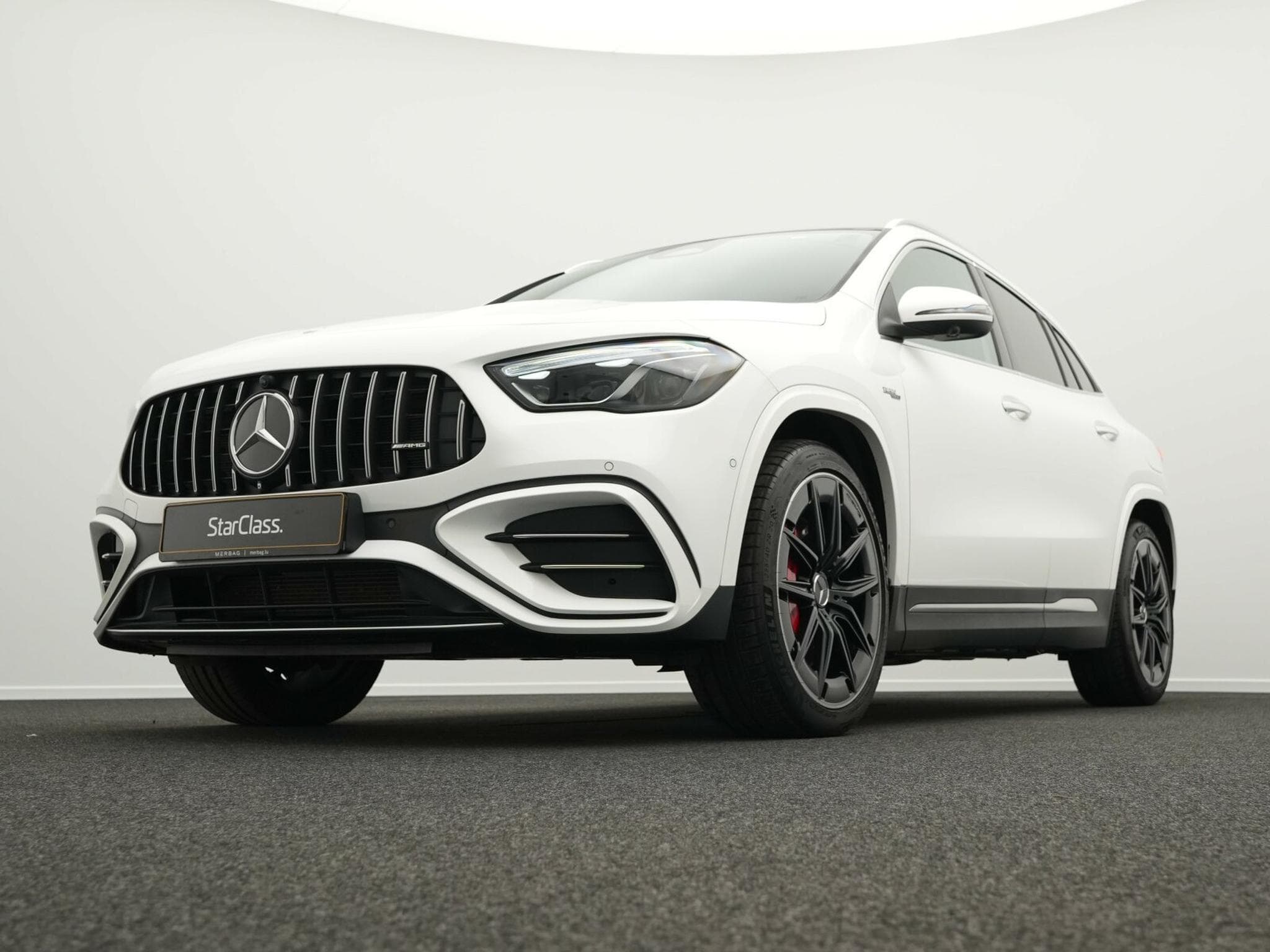 Mercedes GLA 45 AMG S 4MATIC Pano+Kamera+360°+Burm+Memo (2024) - Photo 8